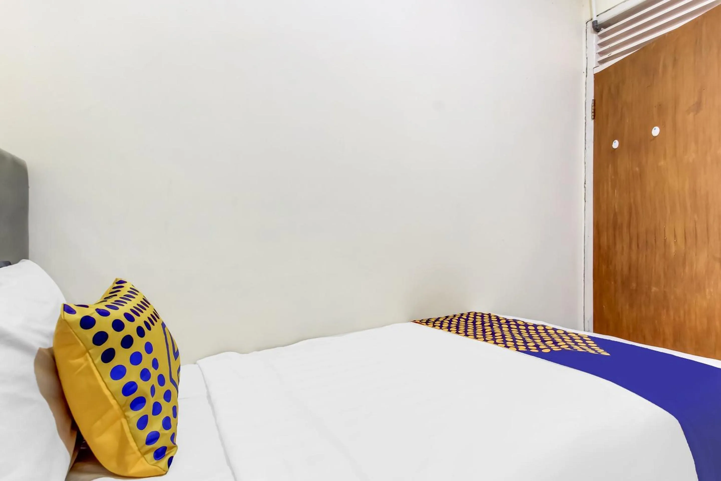 Bedroom, Bed in OYO Life 91374 Asia Stay Semarang Syariah