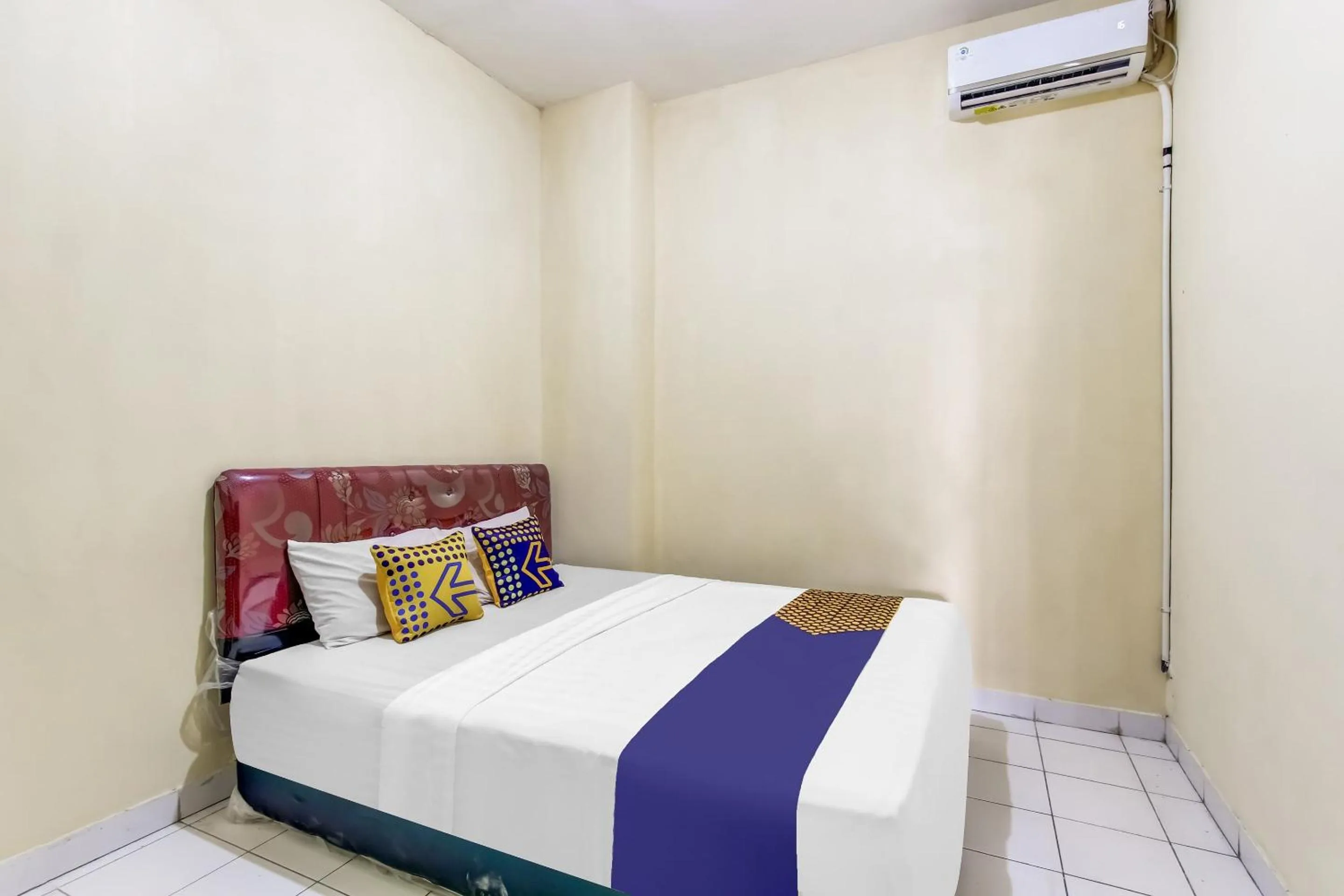 Bedroom, Bed in OYO Life 91374 Asia Stay Semarang Syariah