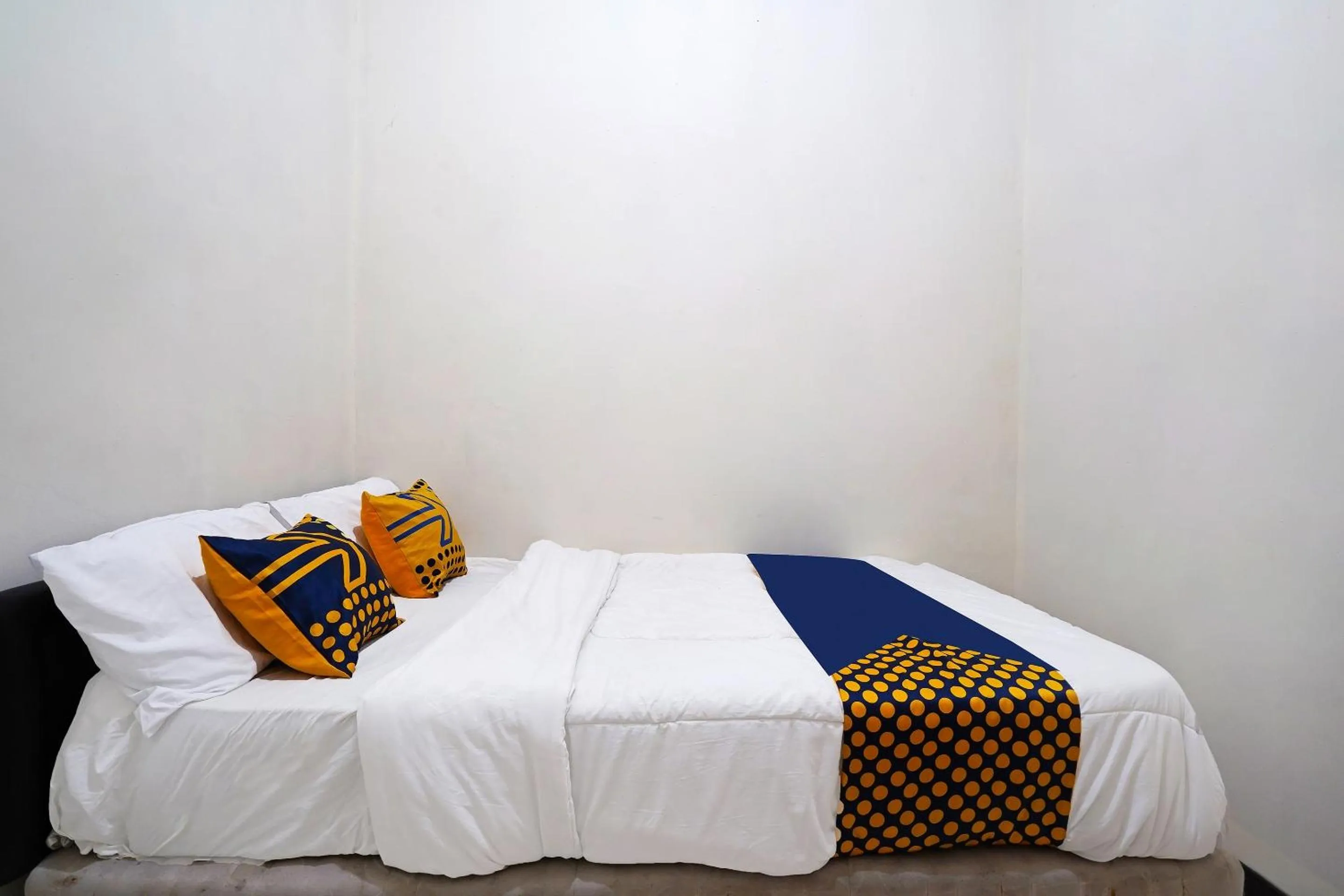 Bedroom in SPOT ON 91394 Pondok Paskal Syariah