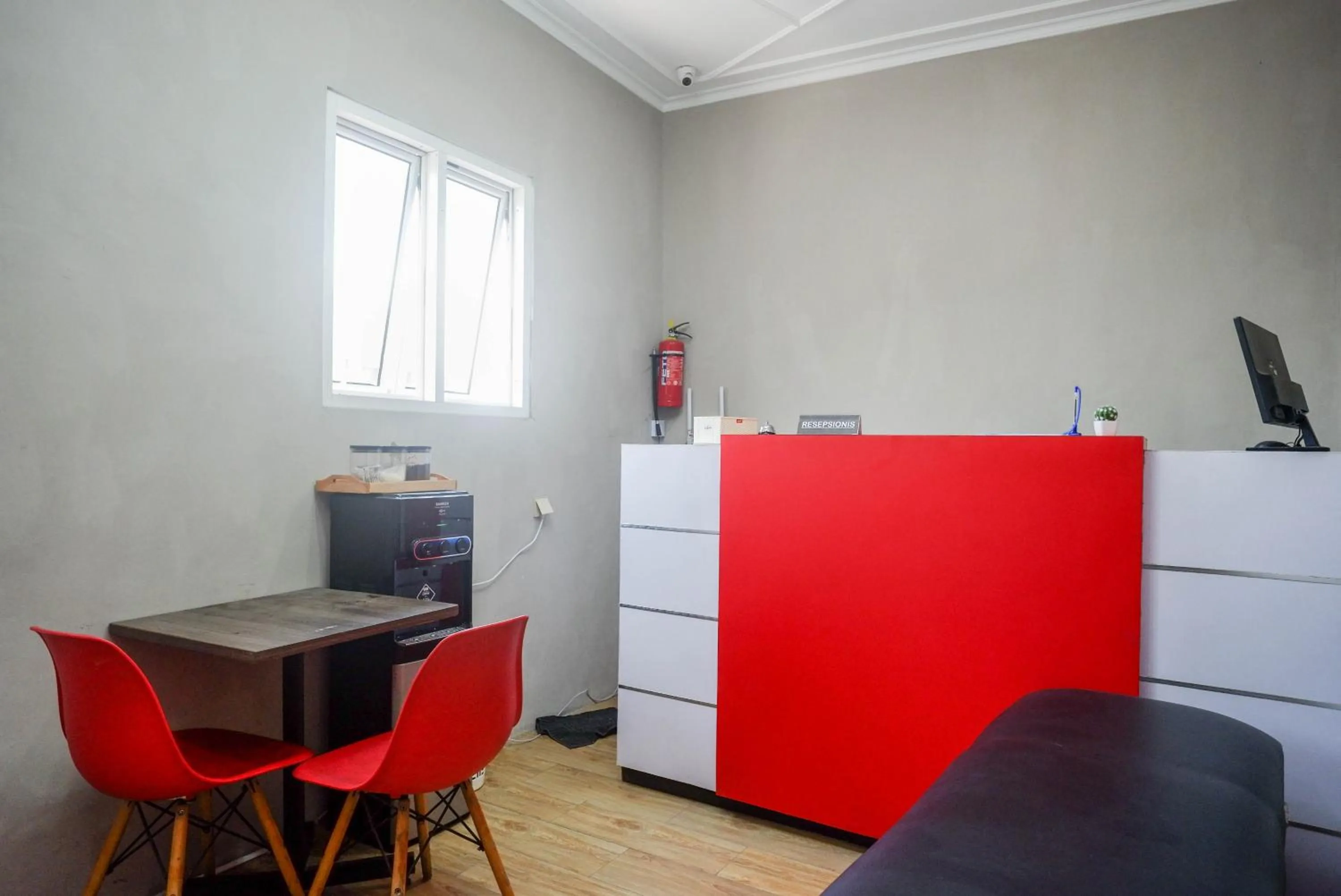 Lobby or reception in RedDoorz @ Jalan Raya Baturaden 2