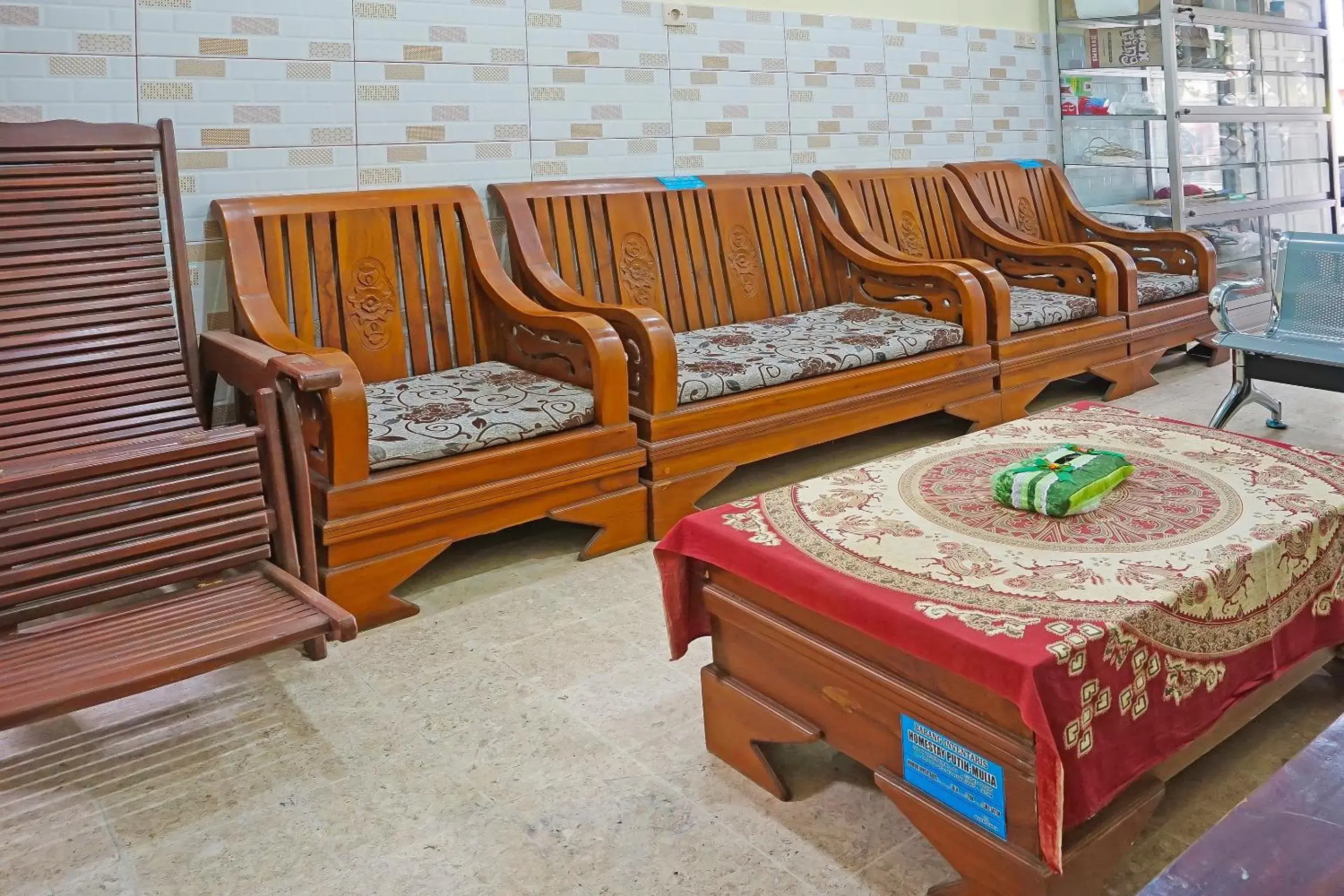 Lobby or reception in Hotel O Putih Mulia Homestay Syariah Lobby or reception in Hotel O Putih Mulia Homestay Syariah