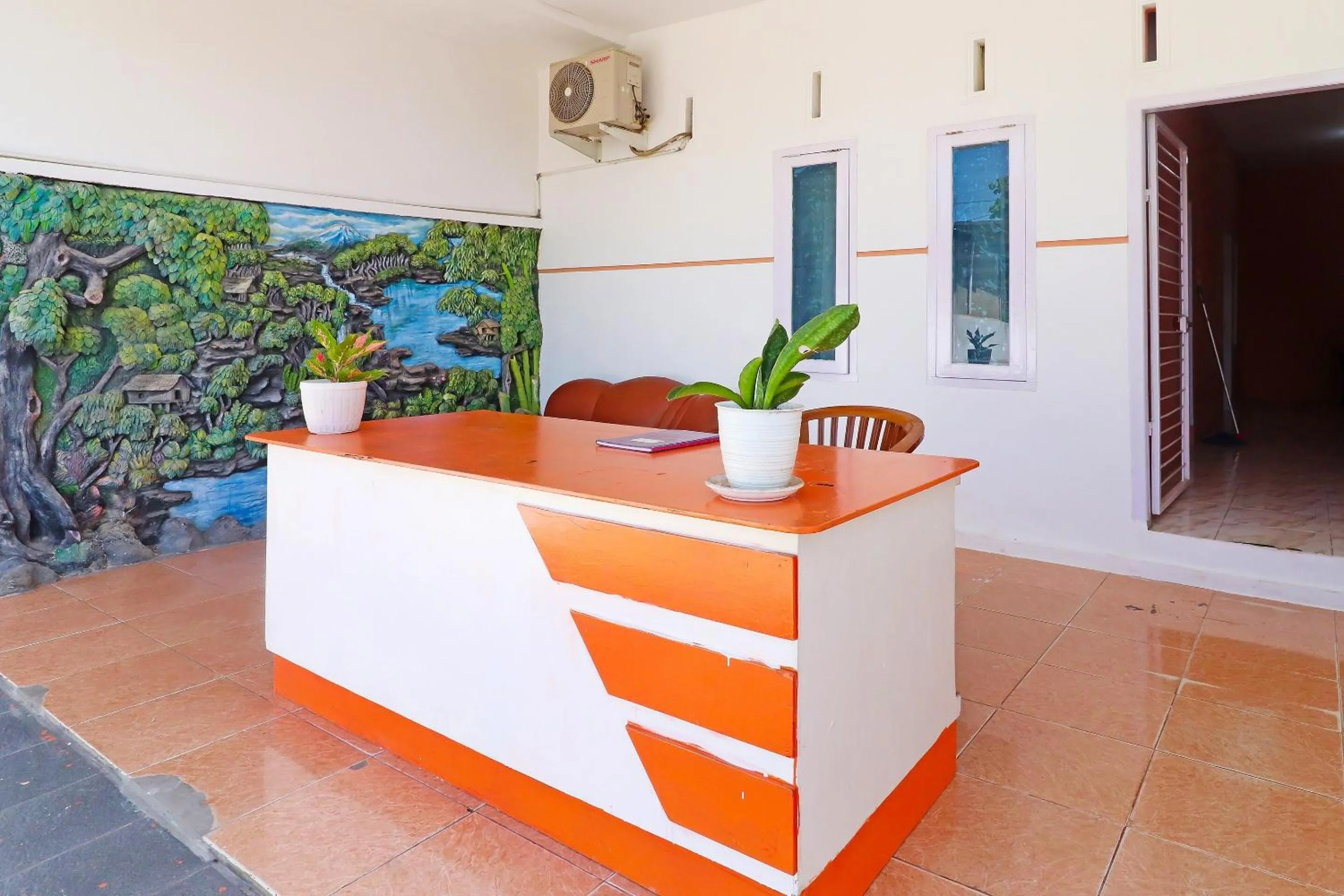 Lobby or reception in OYO 91408 Kas Residence Syariah