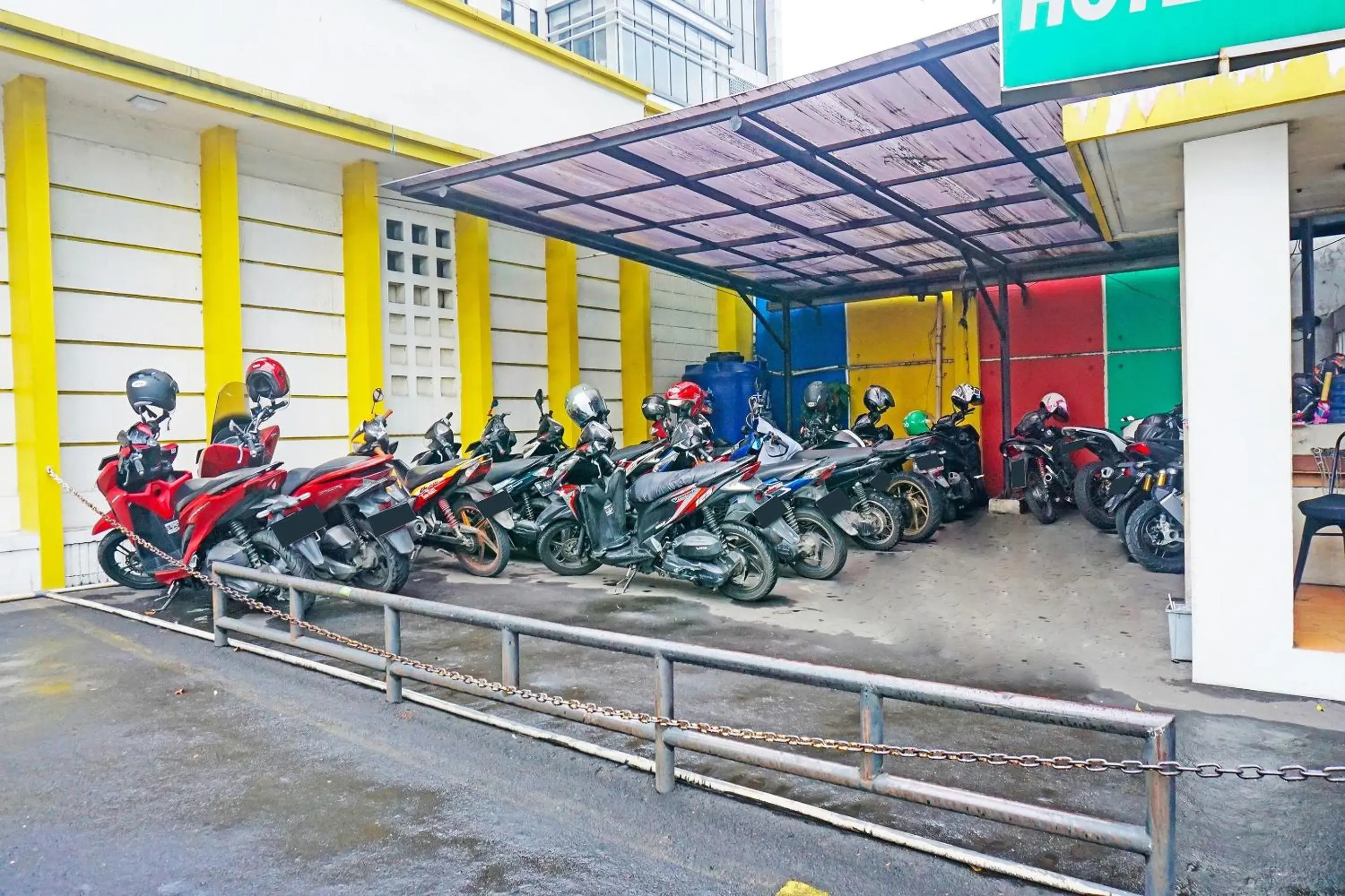 Facade/entrance in Collection O 91409 Hotel Fiducia Otista 153 - 157 Facade/entrance in Collection O 91409 Hotel Fiducia Otista 153 - 157