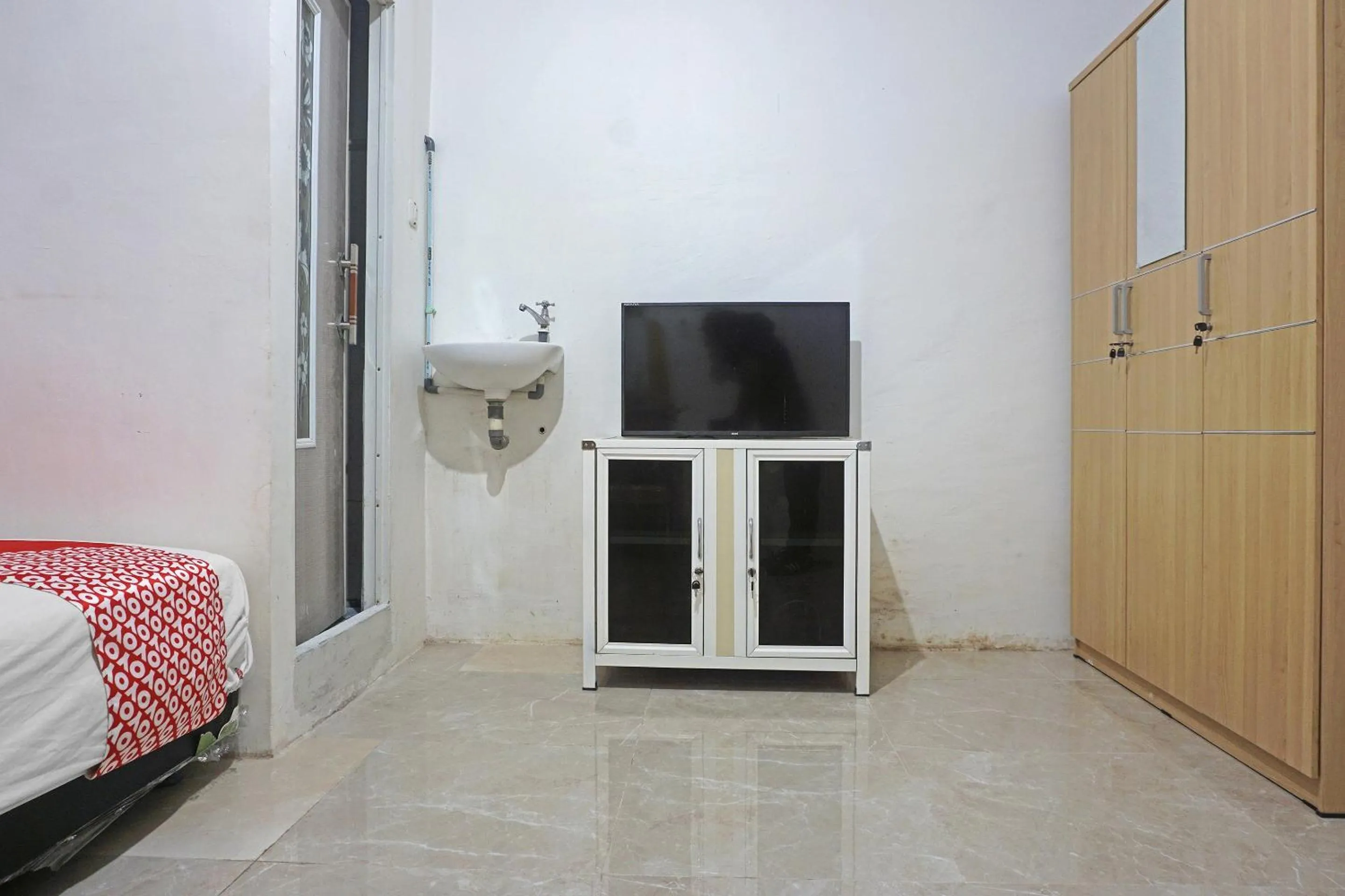 Bedroom, Bed in Hotel O Pondok Feby Makassar