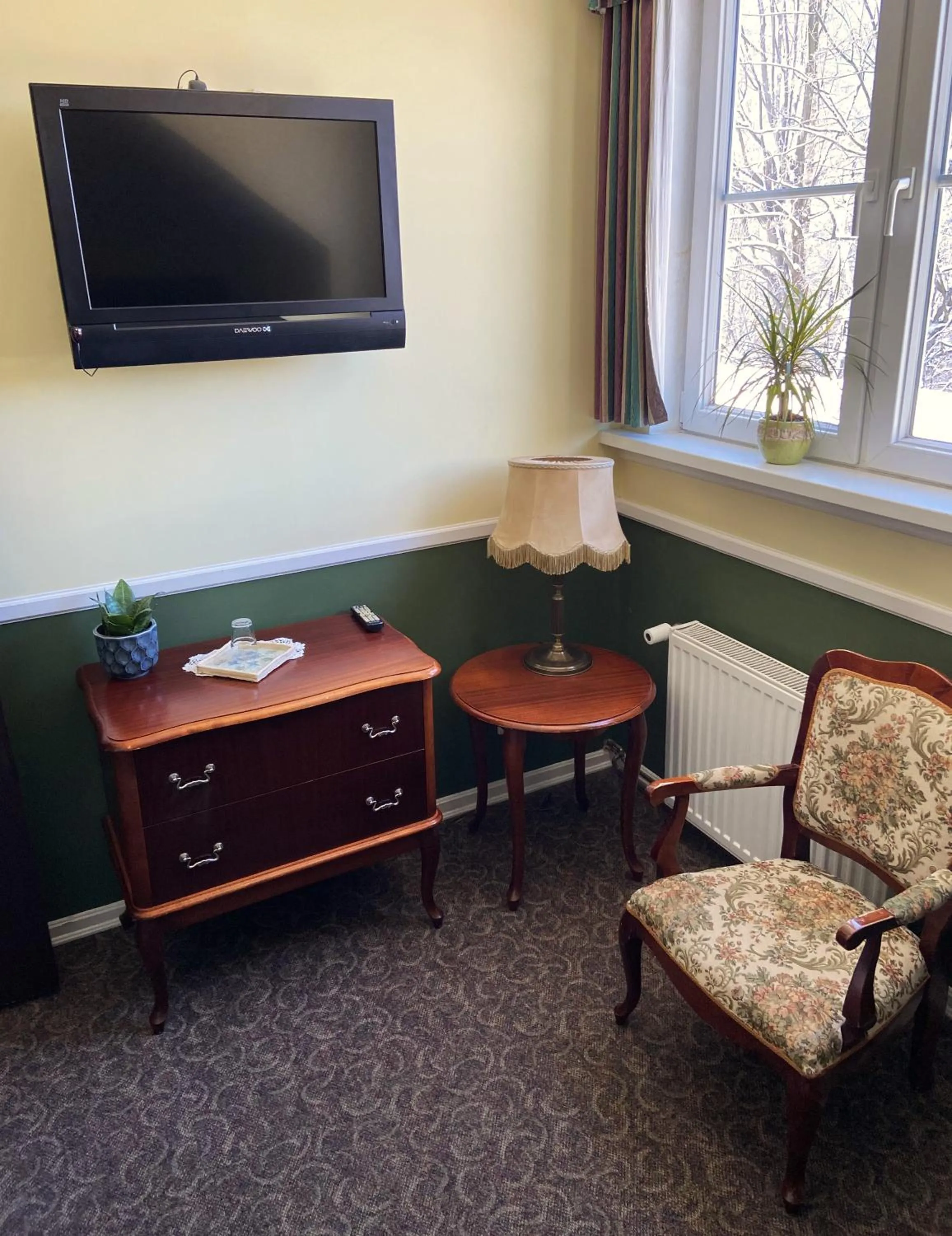 Photo of the whole room in Tuberoza