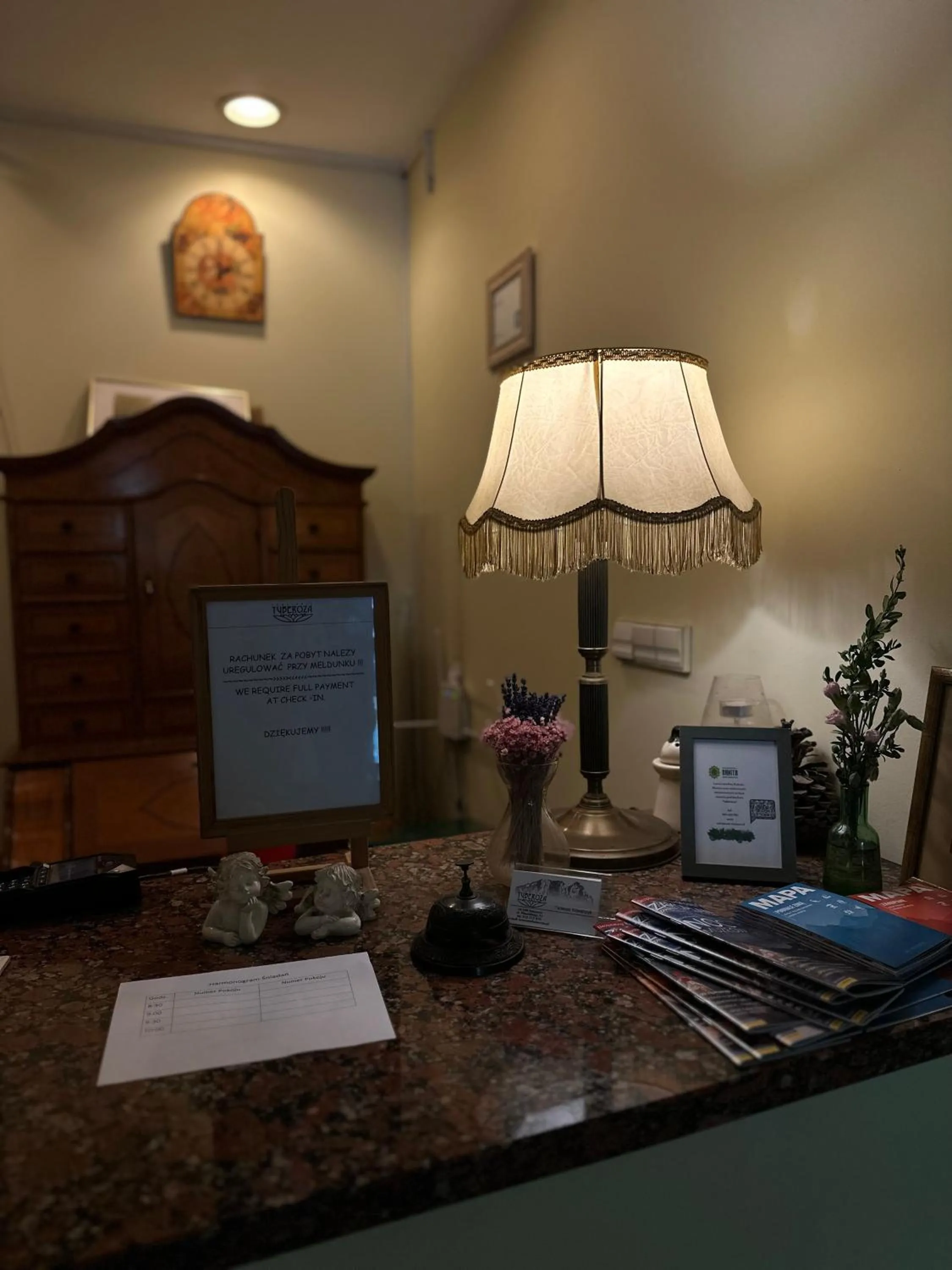 Lobby or reception in Tuberoza