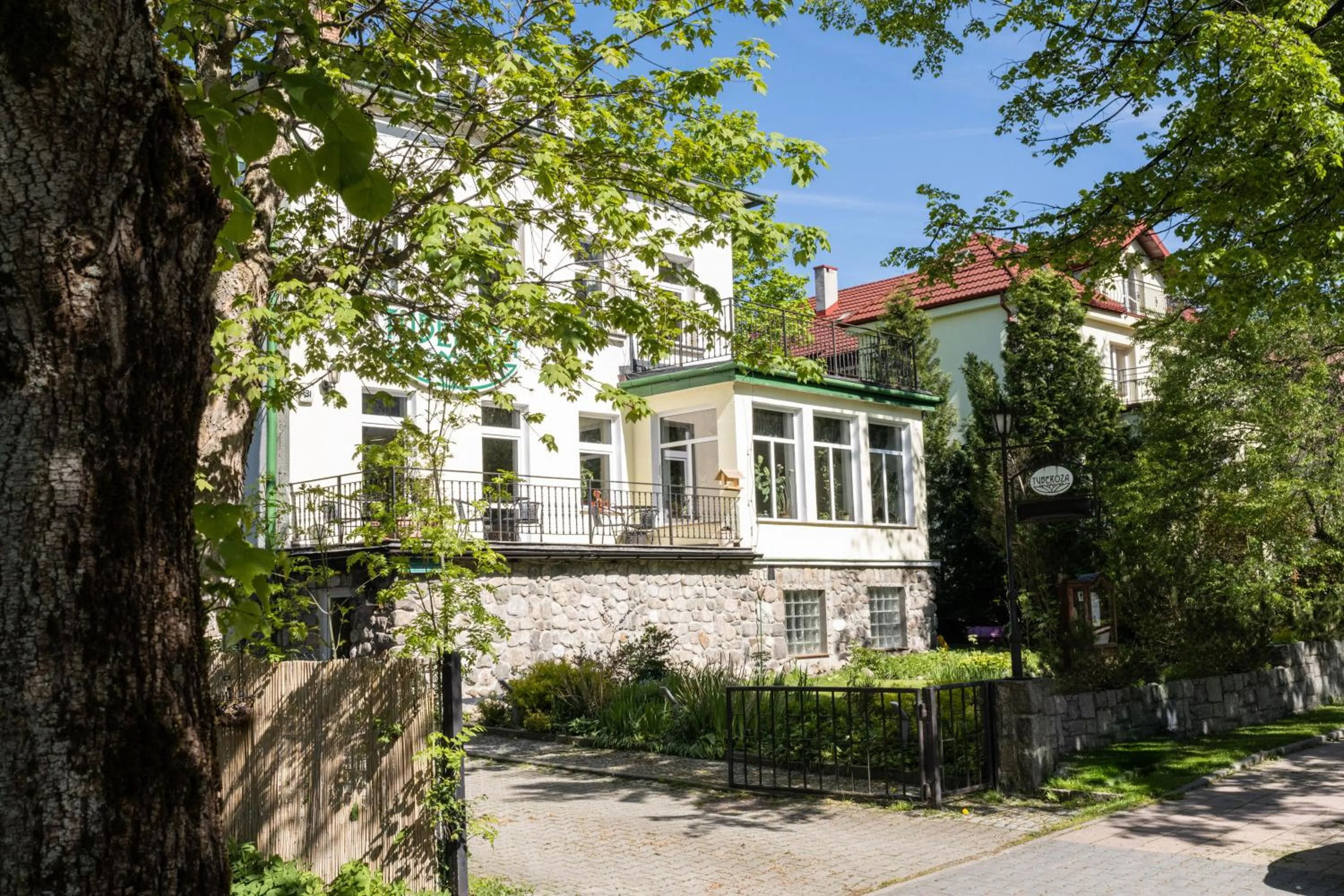 Property building in Tuberoza