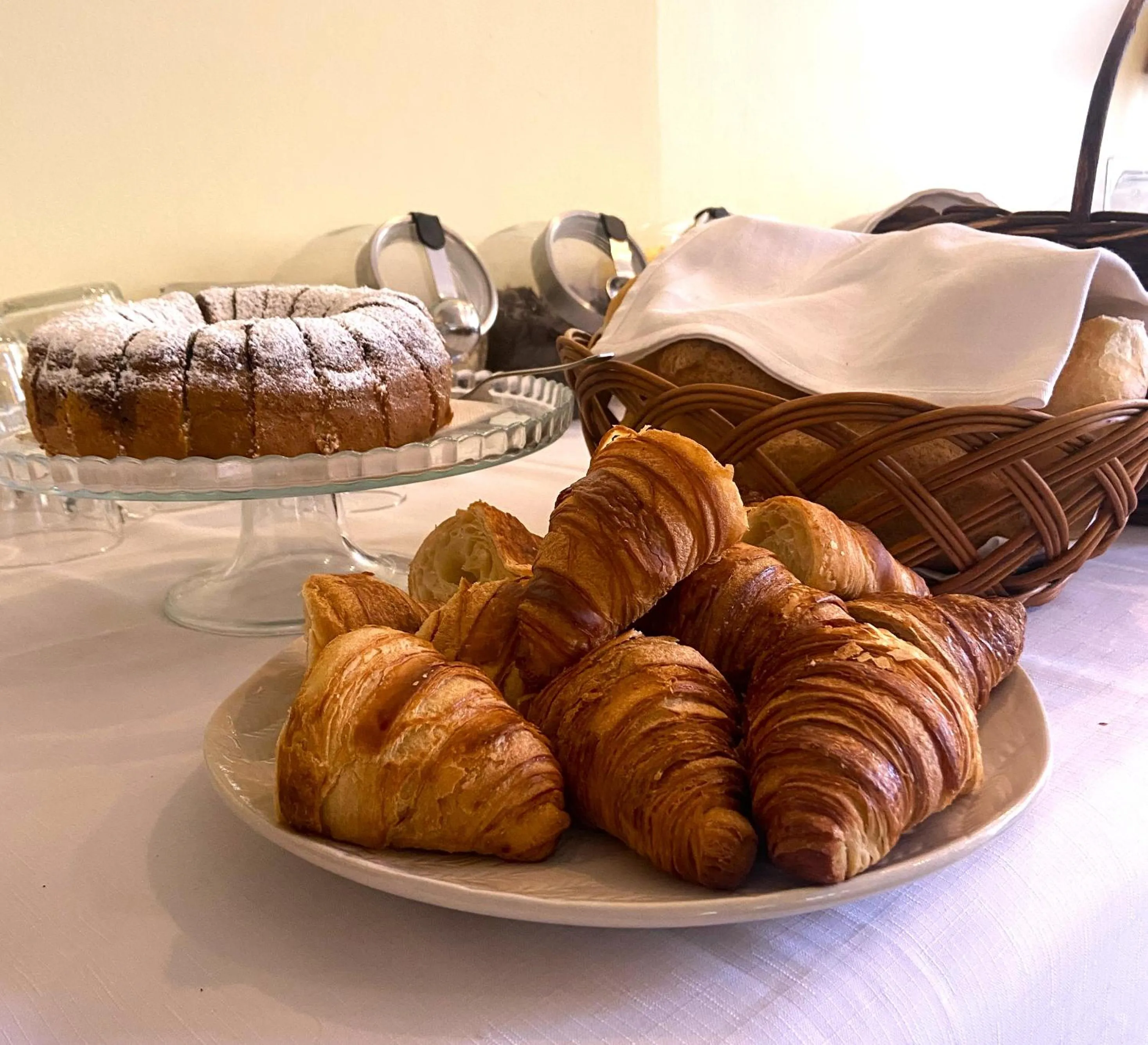 Breakfast in Tuberoza