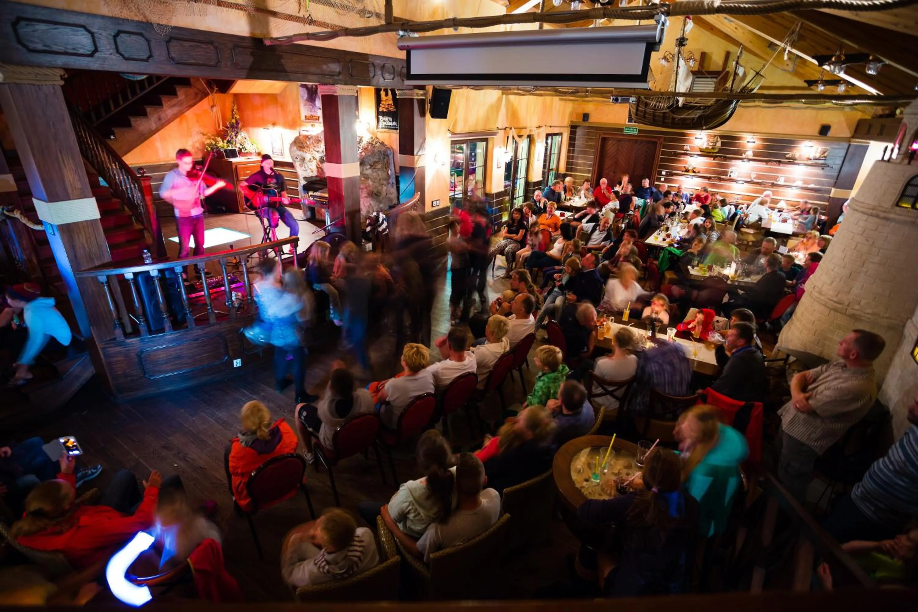 Restaurant/places to eat in Hotel Ognisty Ptak