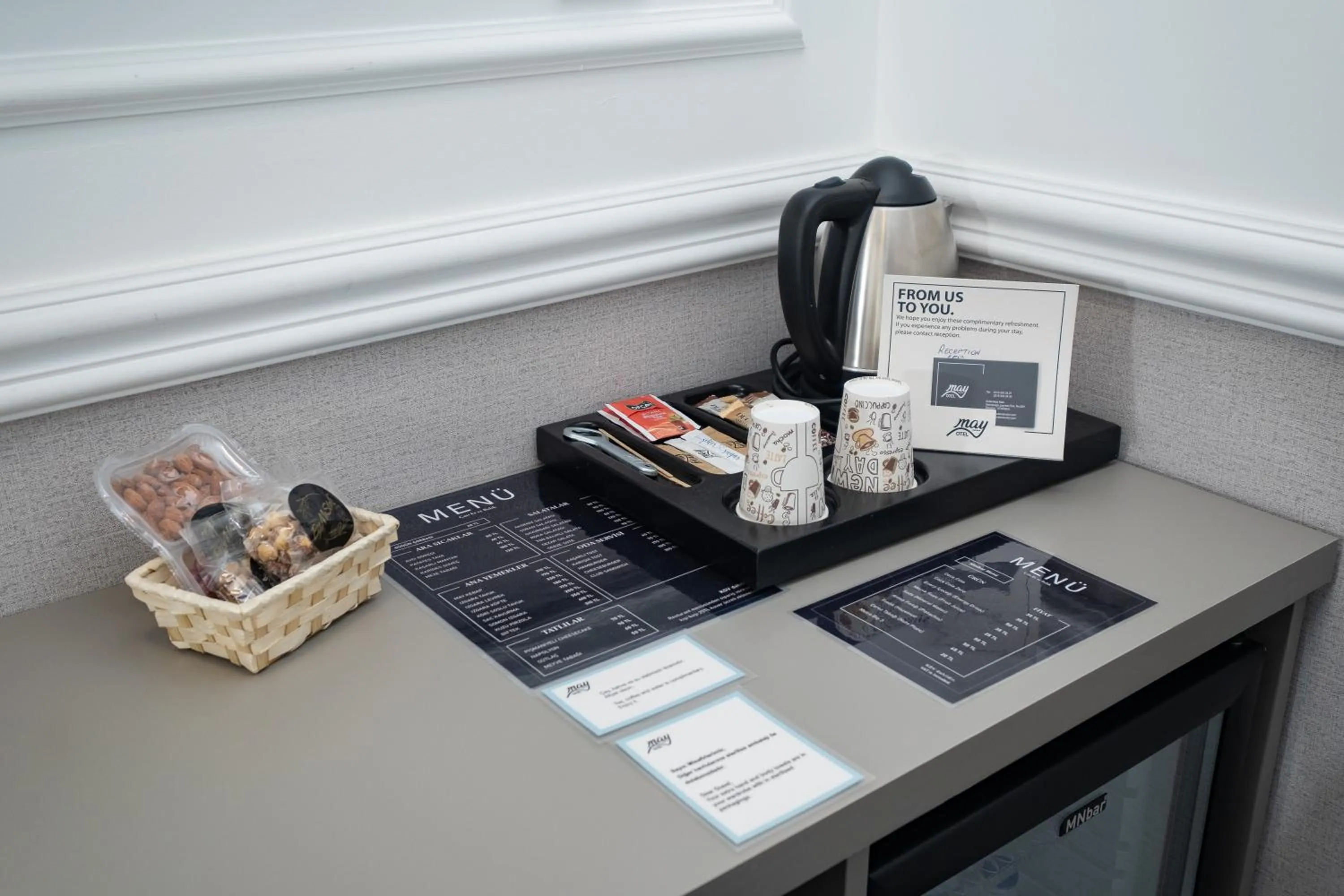 Coffee/tea facilities in Askadar May Otel