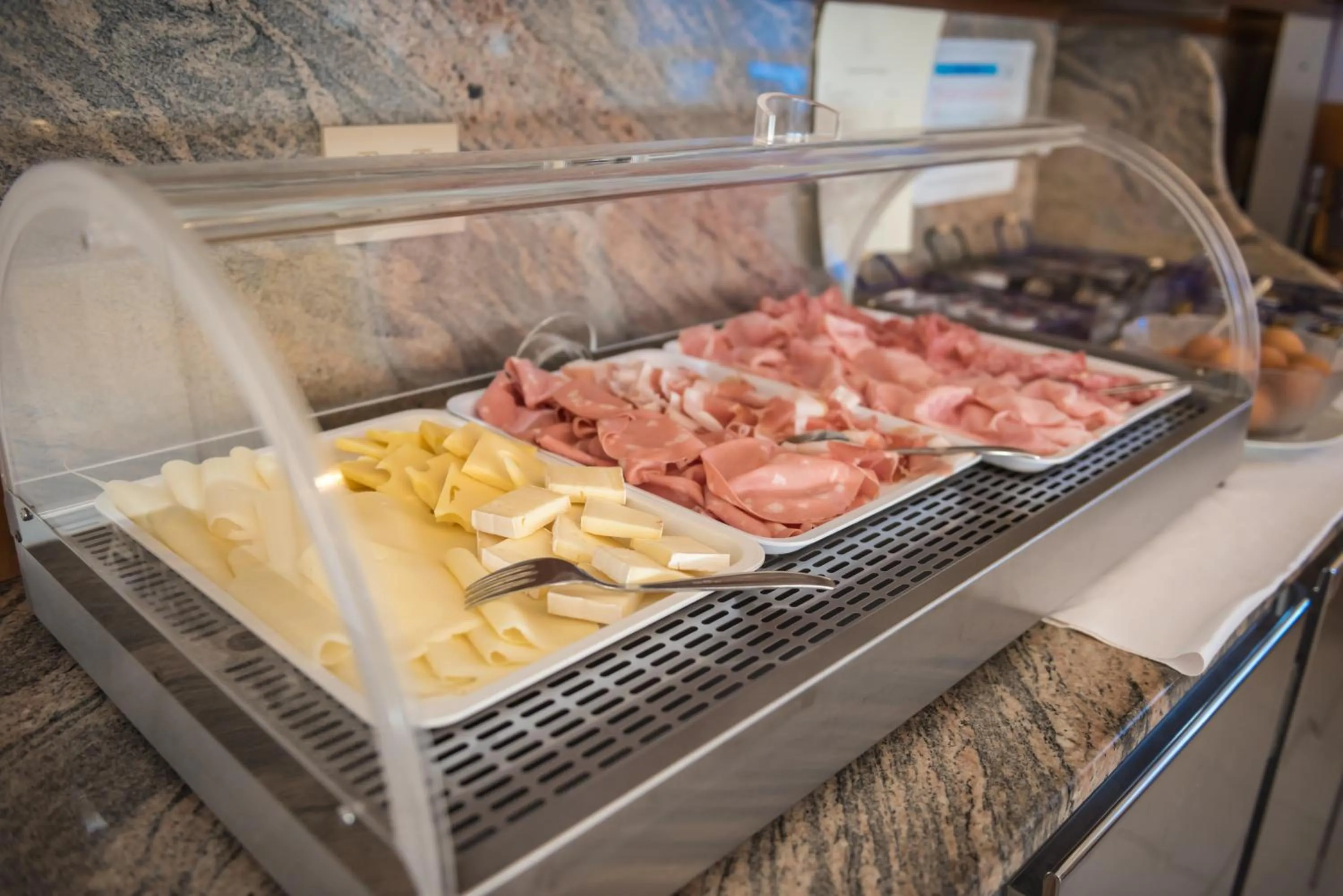 Buffet breakfast in Hotel Jesolo Sand