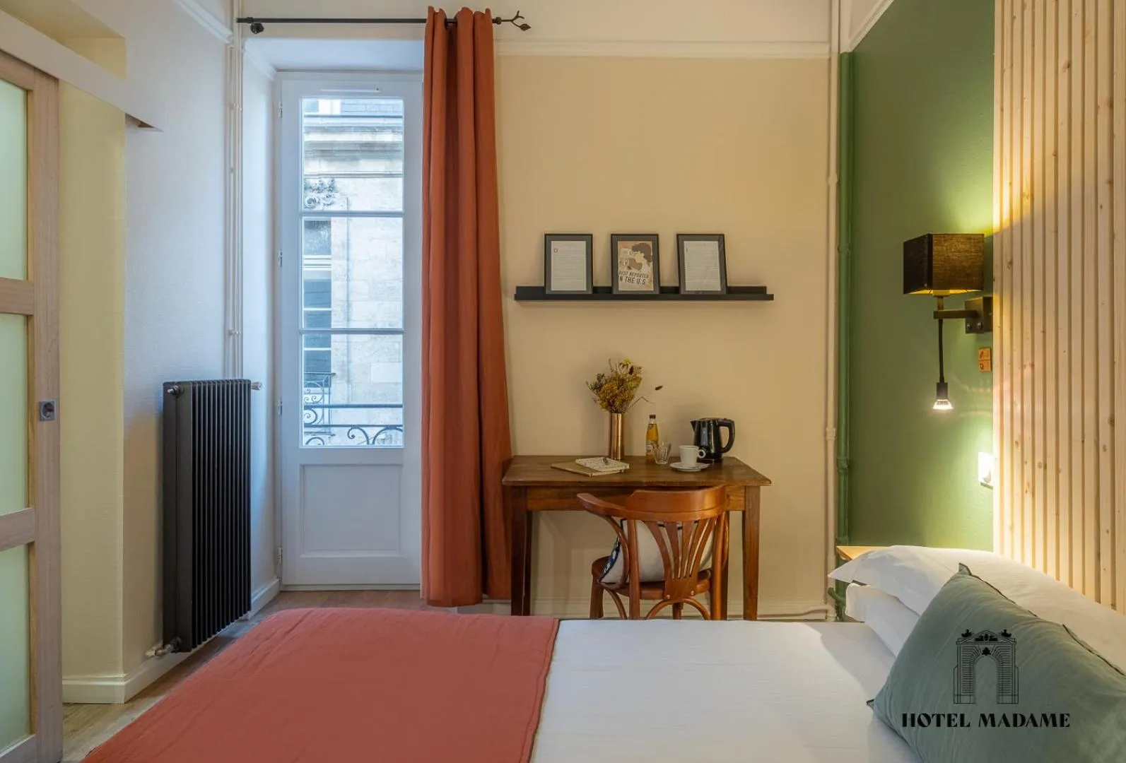 Bedroom, Bed in Hôtel Madame