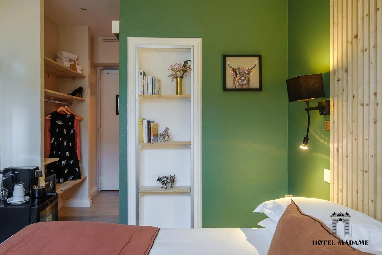 Bed in Hôtel Madame