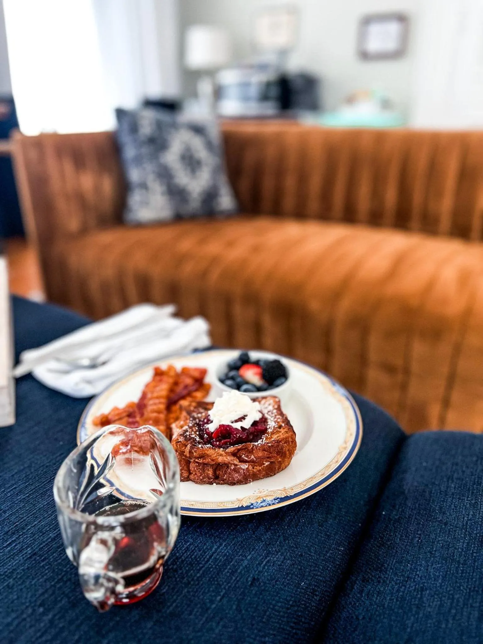 Breakfast in Rose Hill Inn