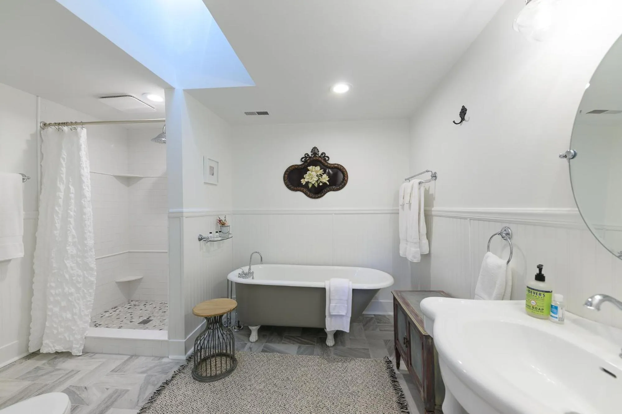 Bathroom in Rose Hill Inn