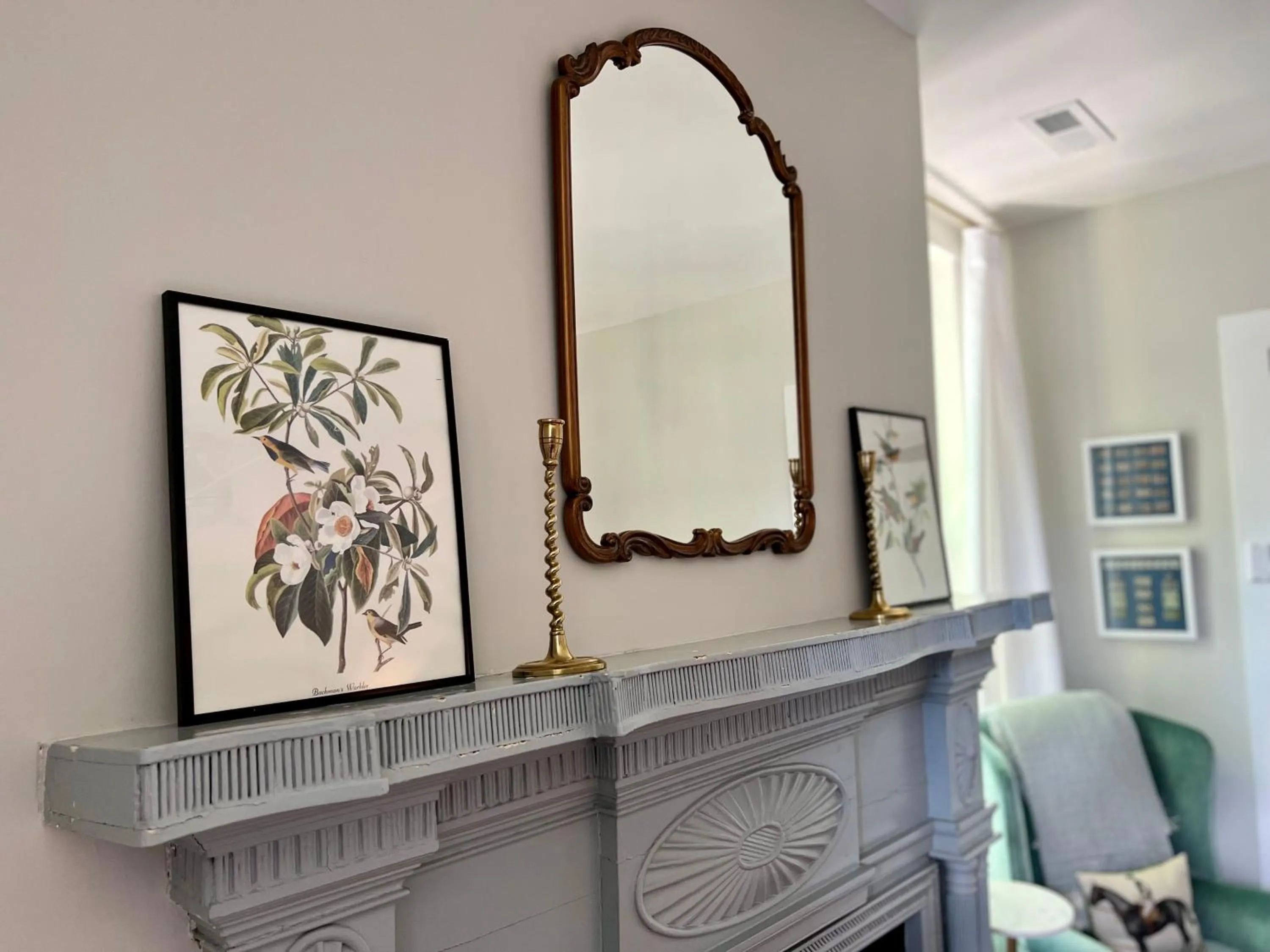 Decorative detail in Rose Hill Inn