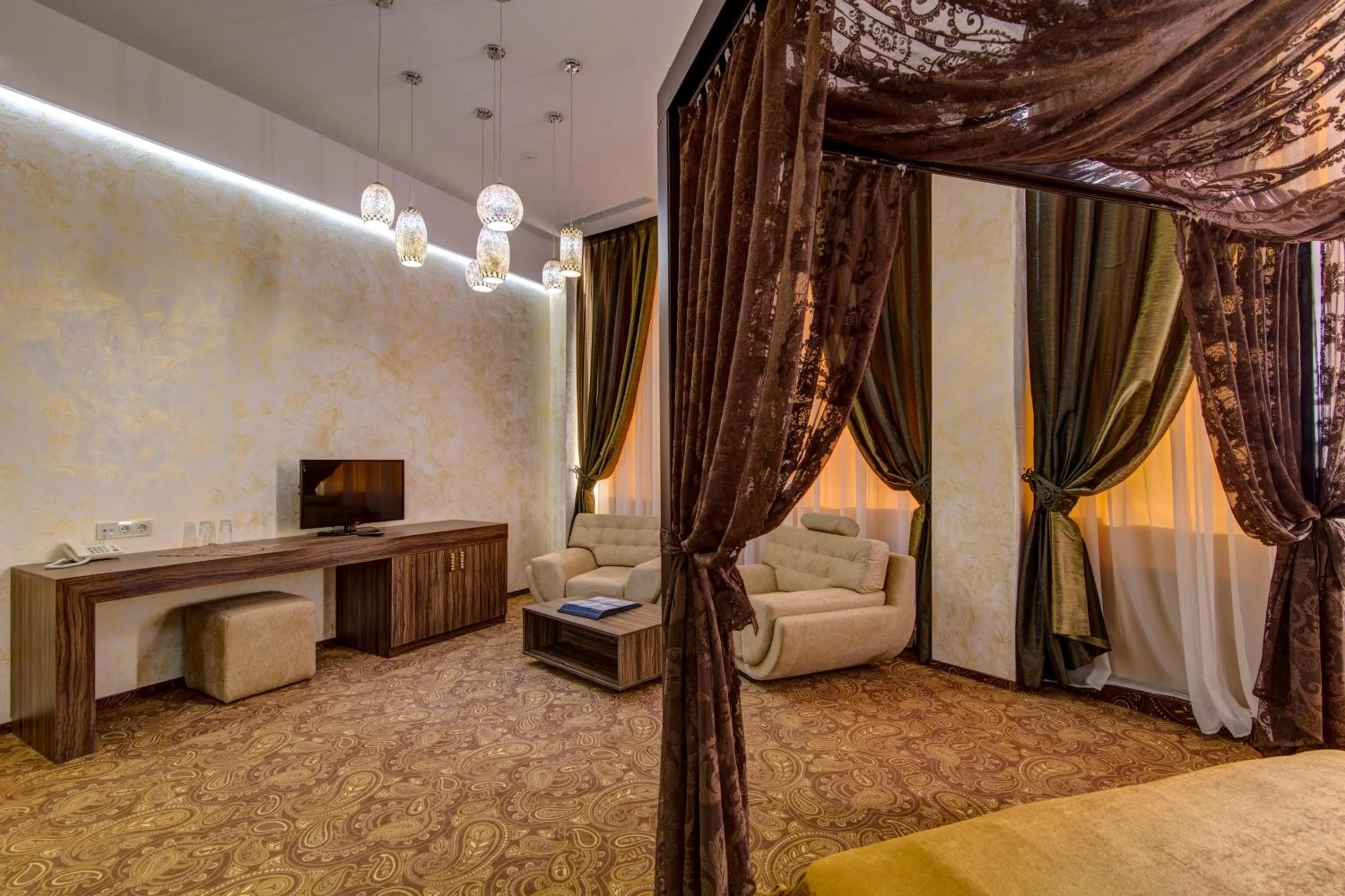 Photo of the whole room, Bed in Khan-Chinar Hotel