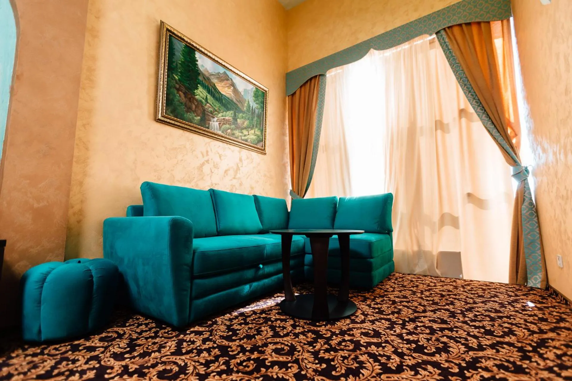 Living room in Khan-Chinar Hotel