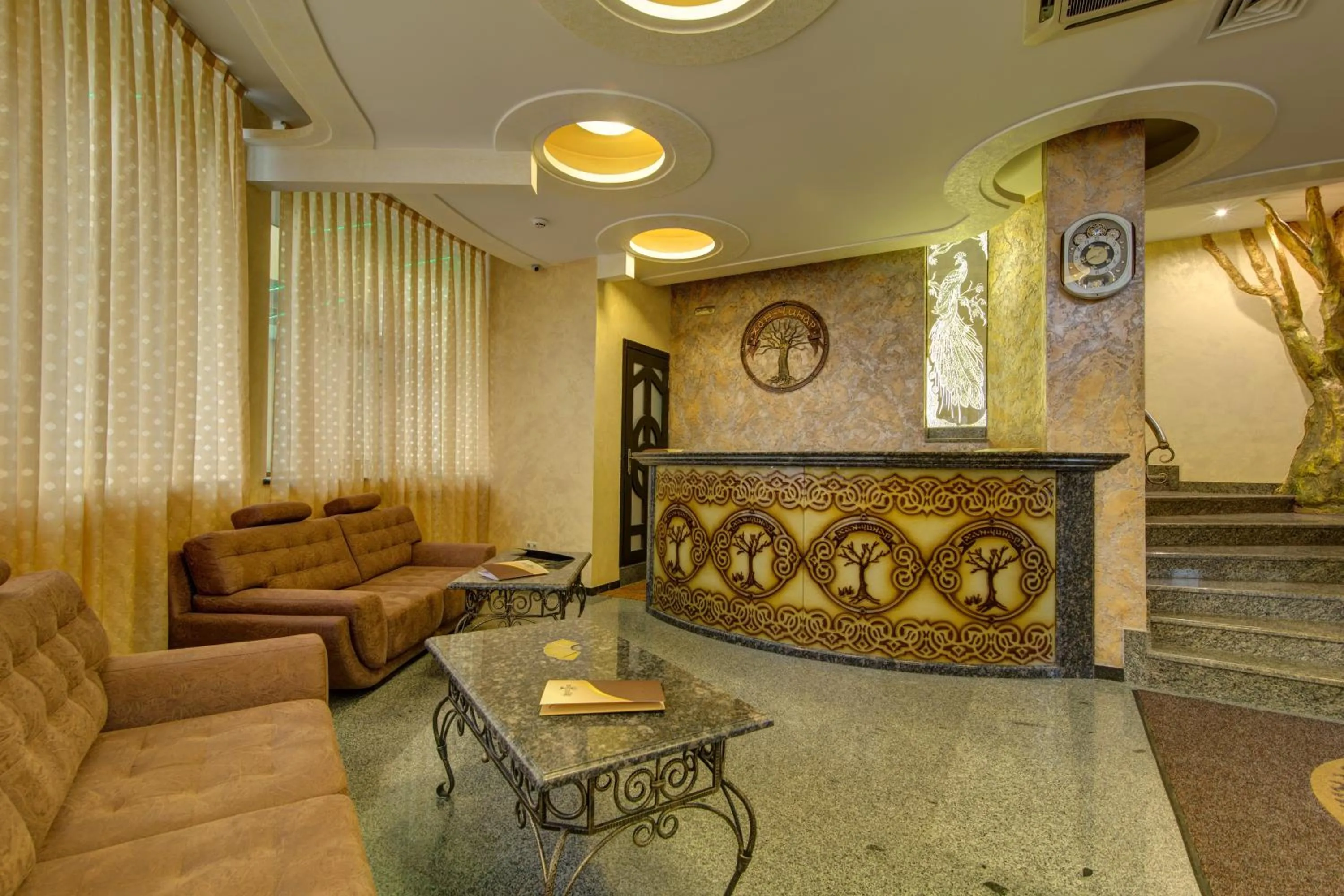 Lobby or reception in Khan-Chinar Hotel