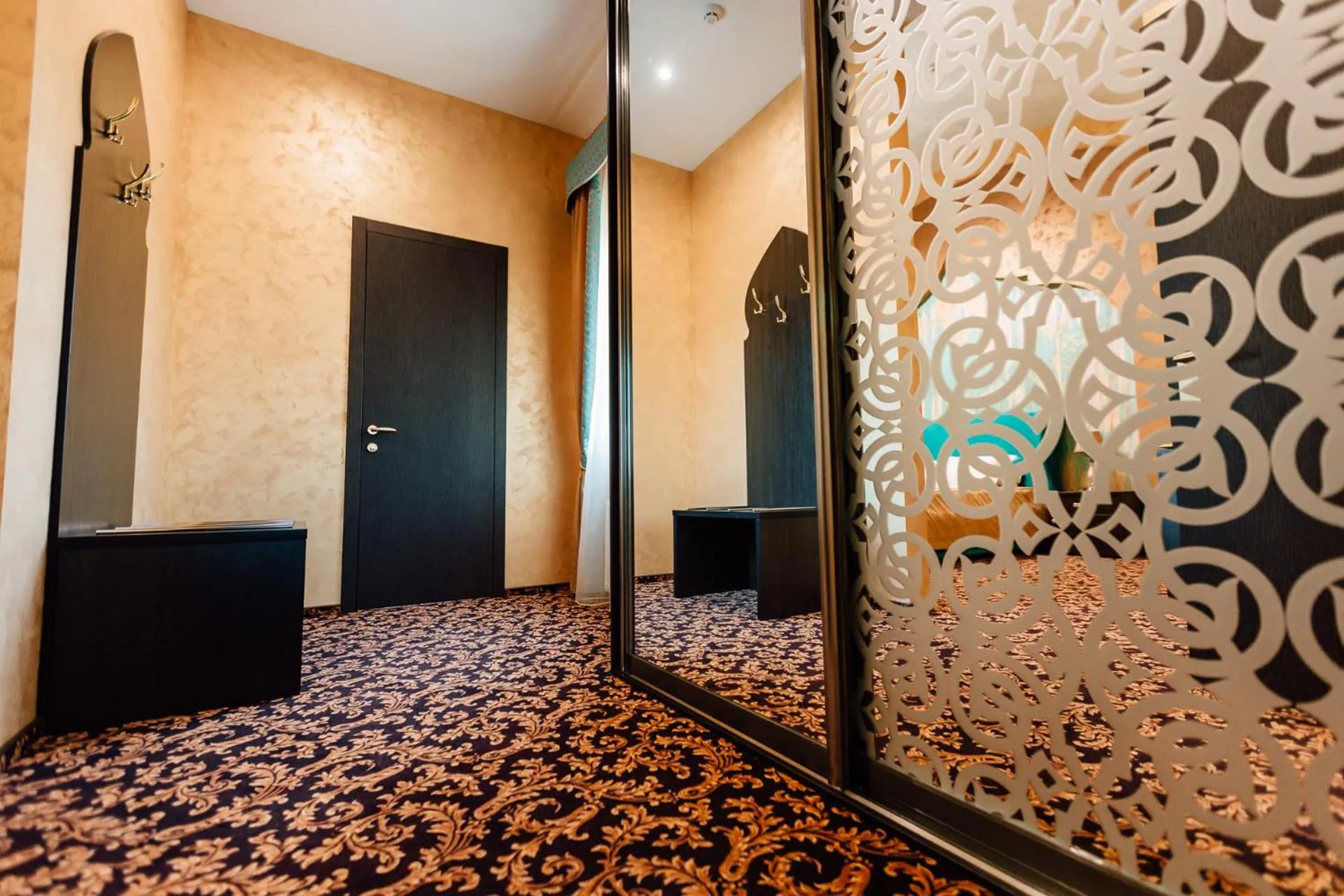 Living room in Khan-Chinar Hotel