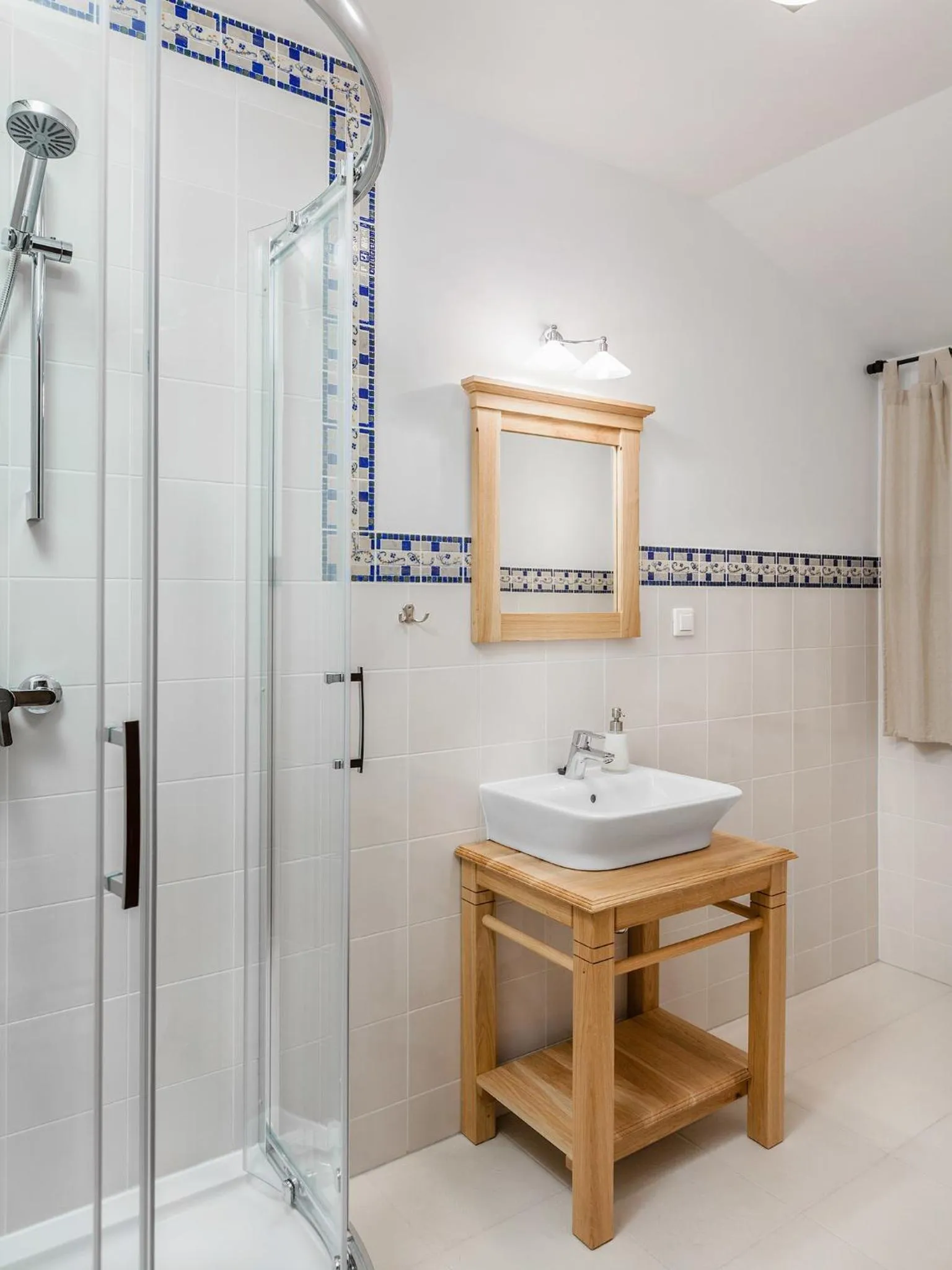 Shower in Villa Greta