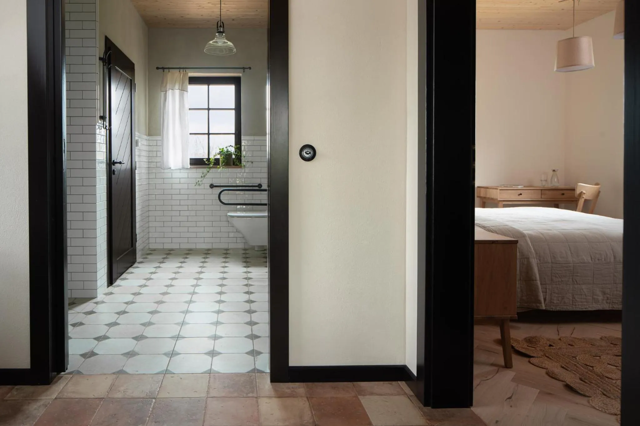 Bathroom, Bed in Villa Greta