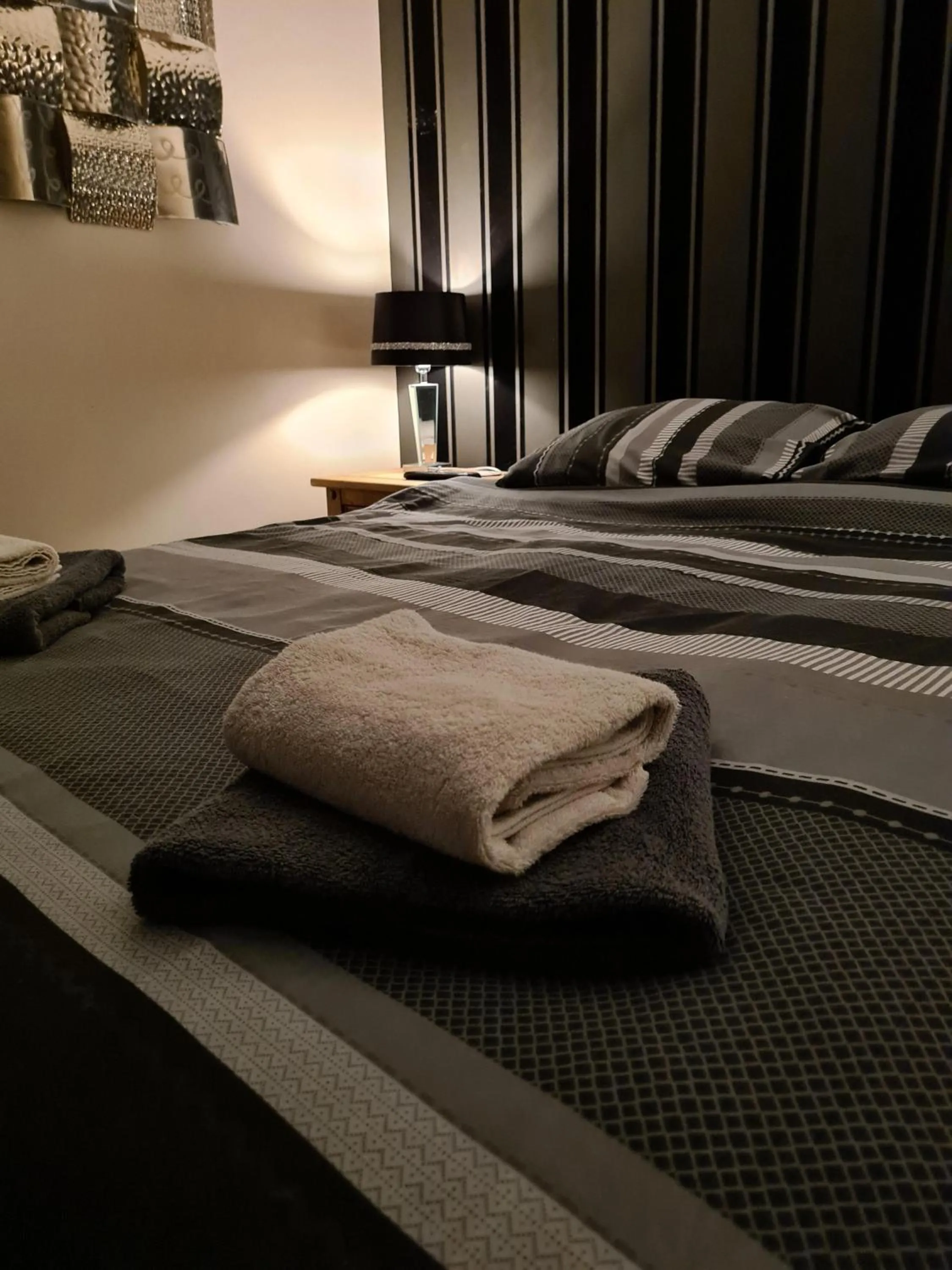 Bedroom, Bed in The Kings Head inn