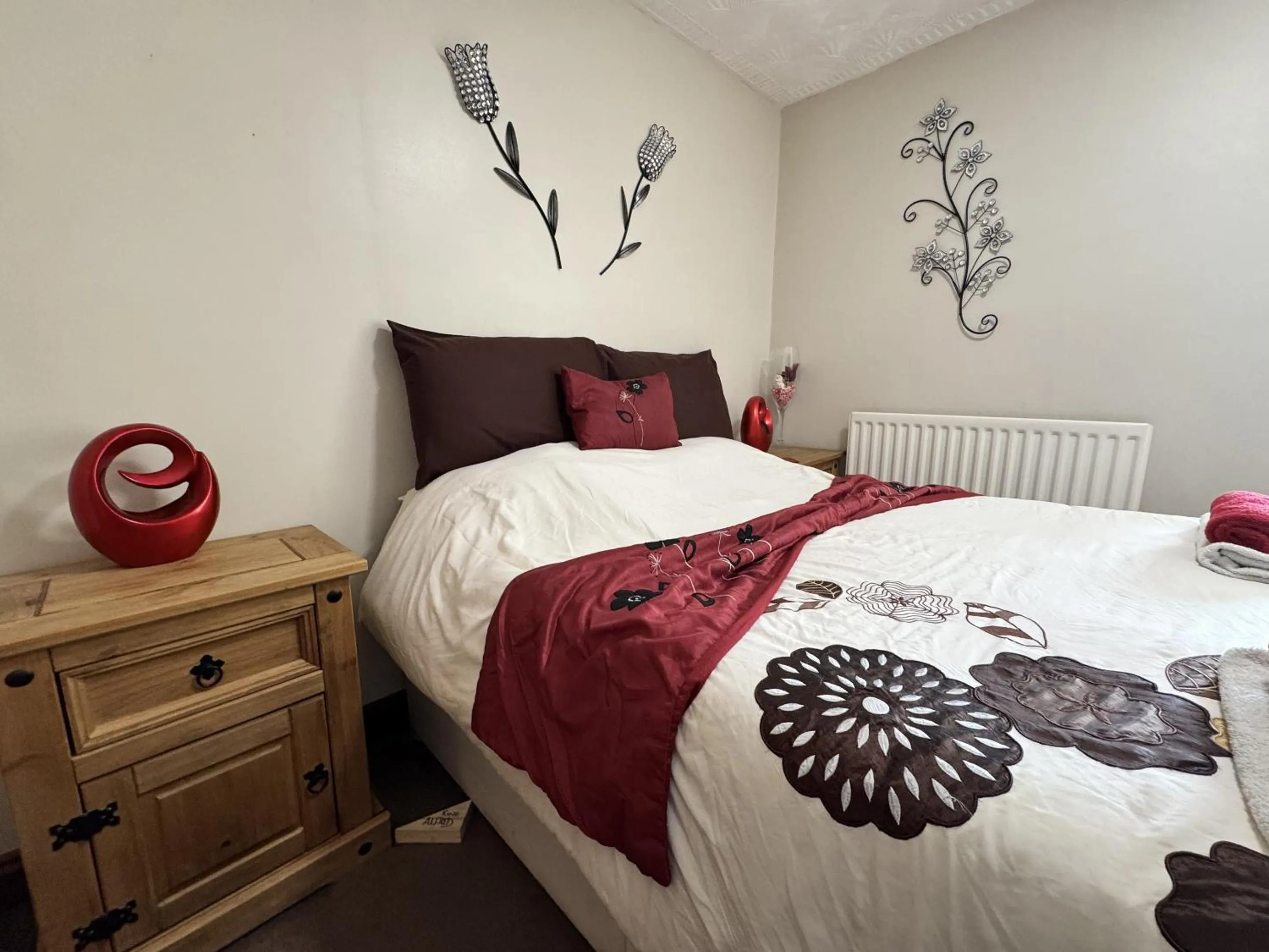 Bedroom, Bed in The Kings Head inn