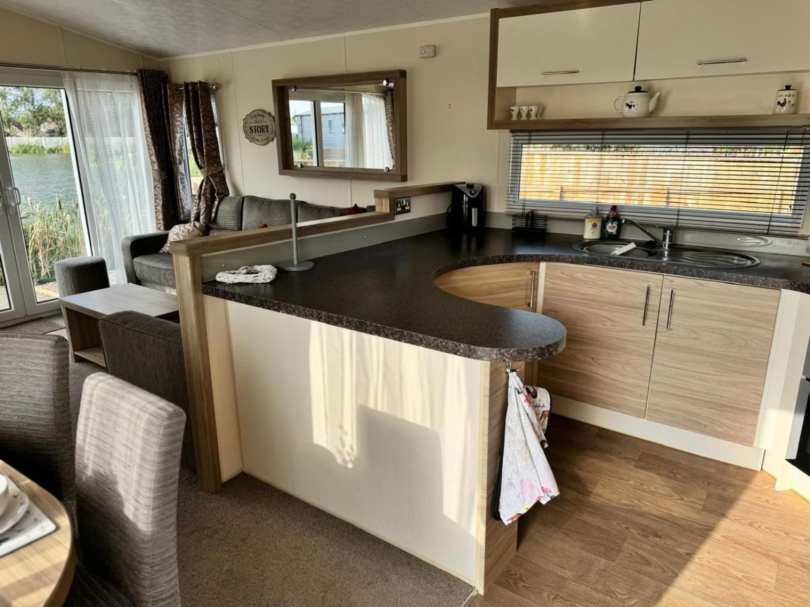 Bedroom in The Kings Head inn