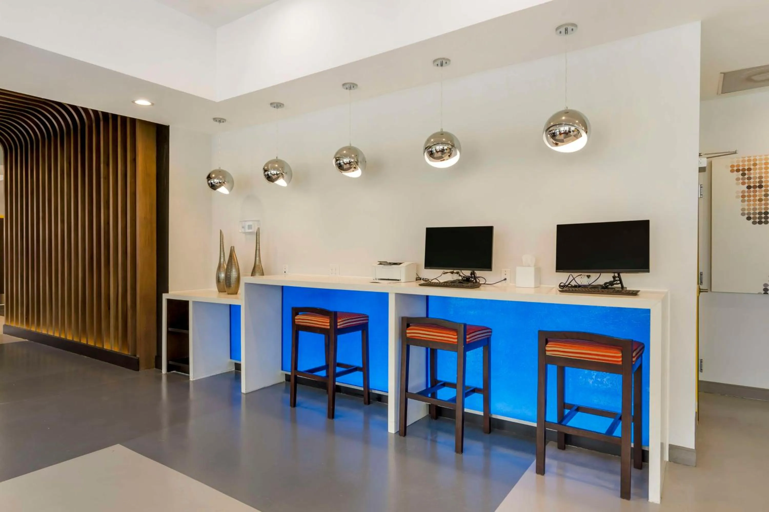 Business facilities in GLo Best Western Pooler - Savannah Airport Hotel