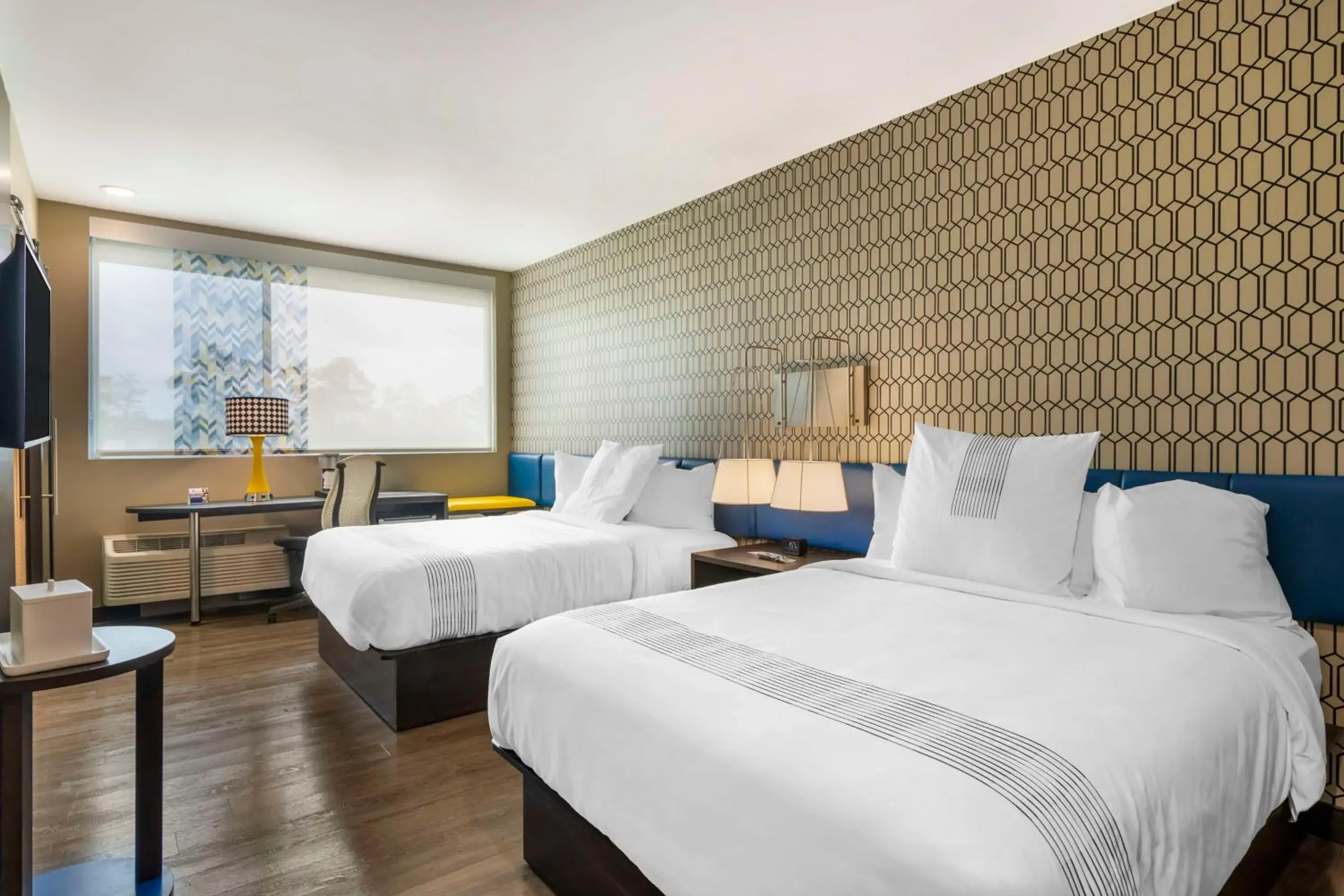 Bedroom, Bed in GLo Best Western Pooler - Savannah Airport Hotel Bedroom, Bed in GLo Best Western Pooler - Savannah Airport Hotel