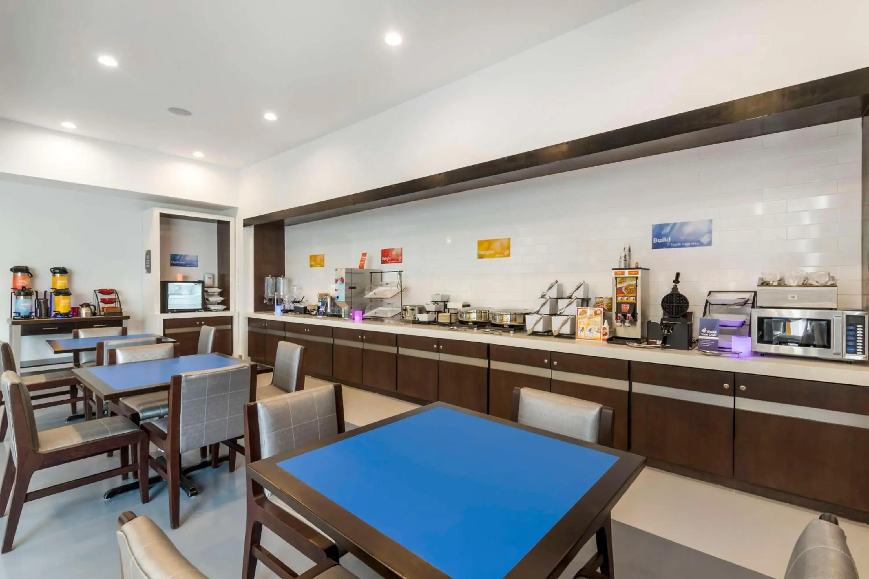 Breakfast in GLo Best Western Pooler - Savannah Airport Hotel Breakfast in GLo Best Western Pooler - Savannah Airport Hotel