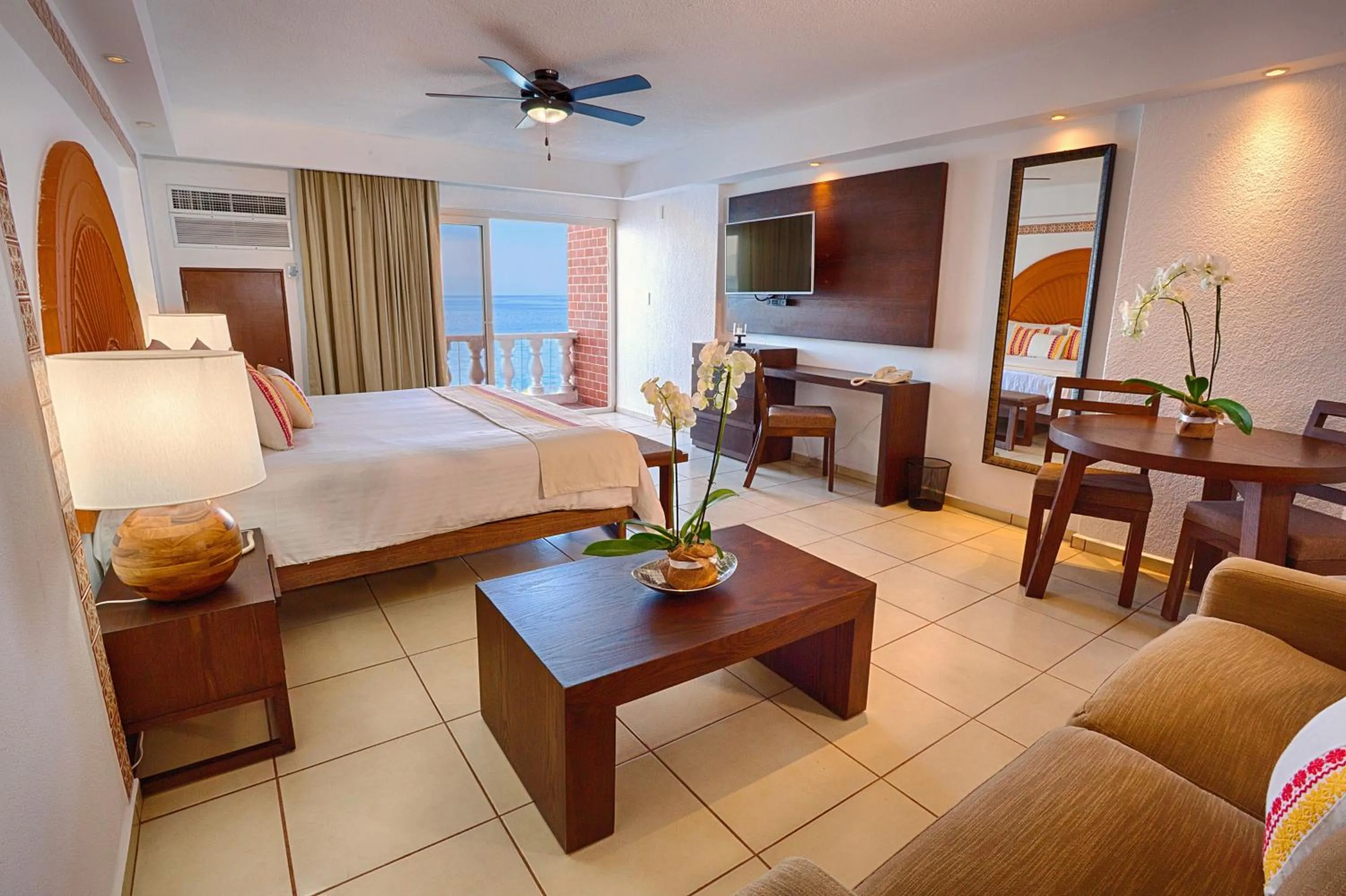 Bed in Costa Sur Resort by VRHost