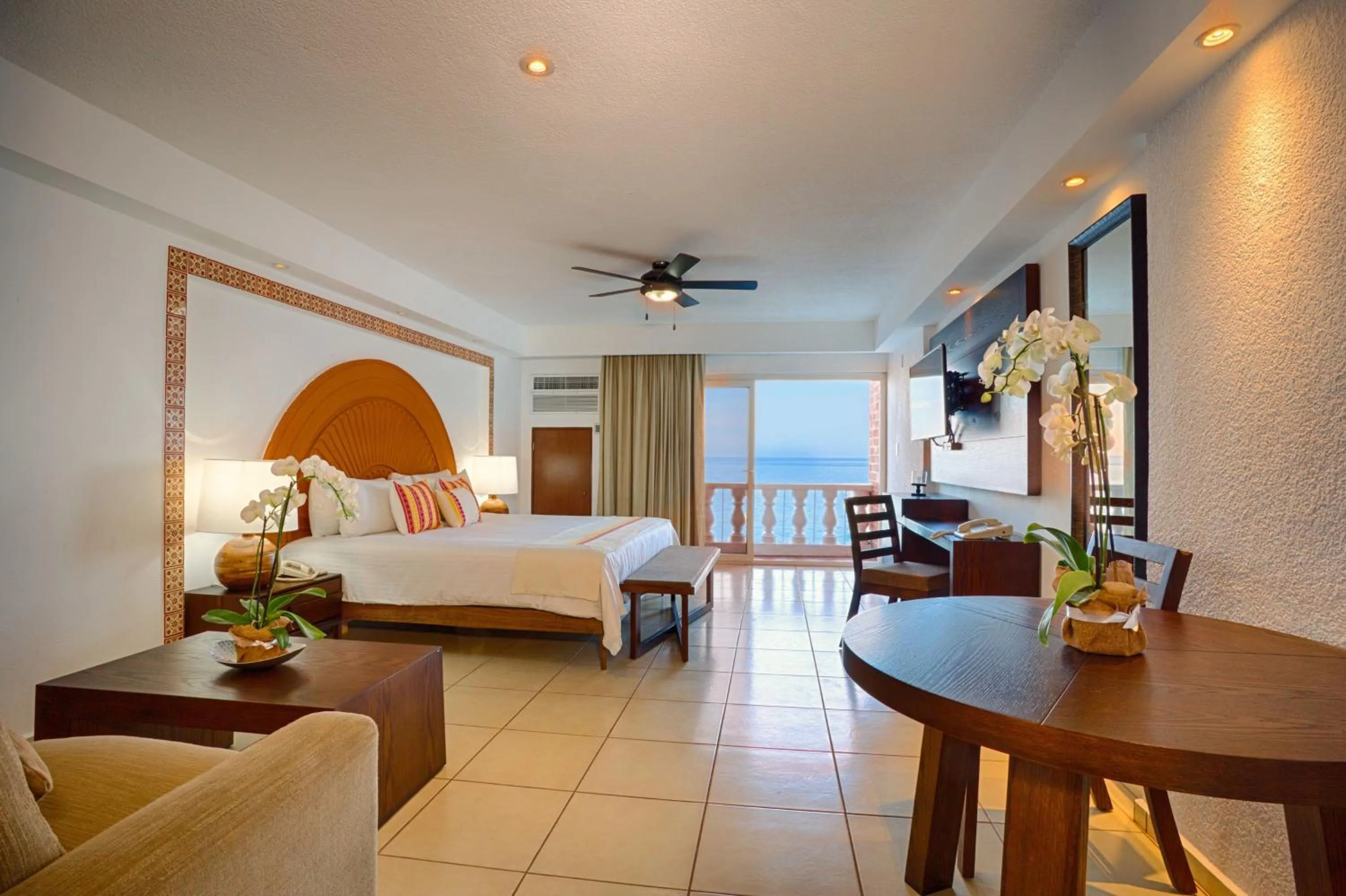Bed in Costa Sur Resort by VRHost