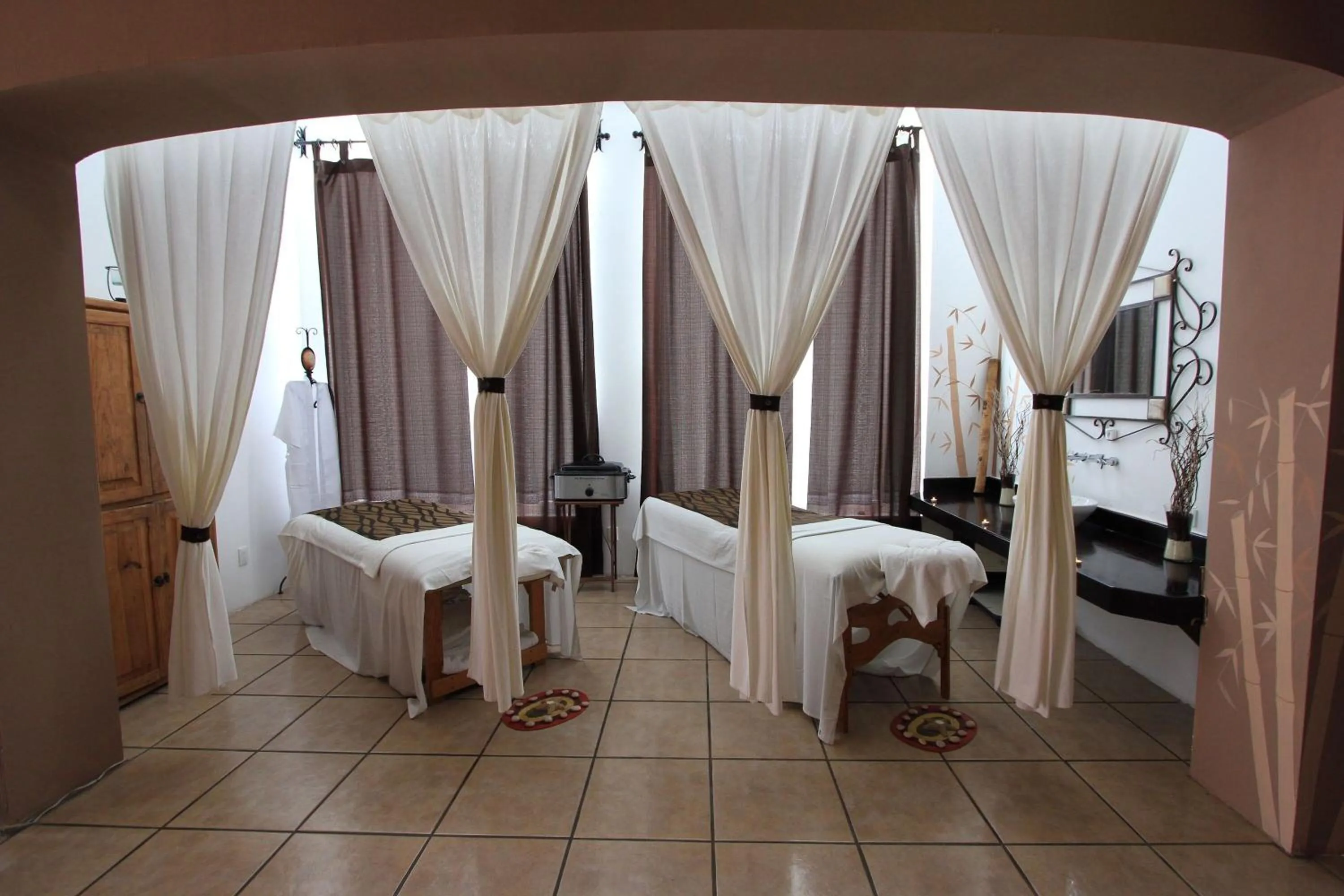 Spa and wellness centre/facilities in Costa Sur Resort by VRHost