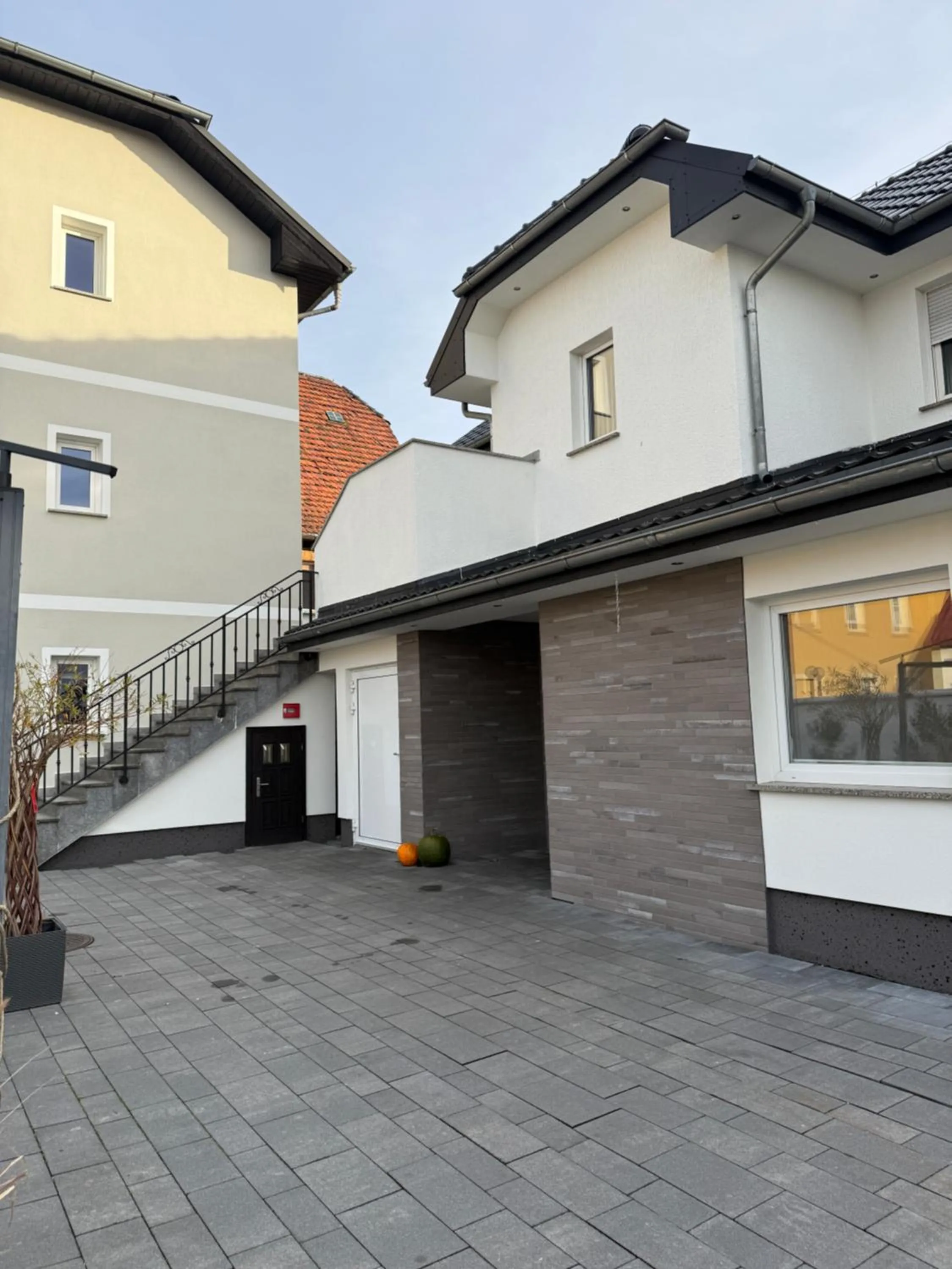 Property building in Noclegi Europa