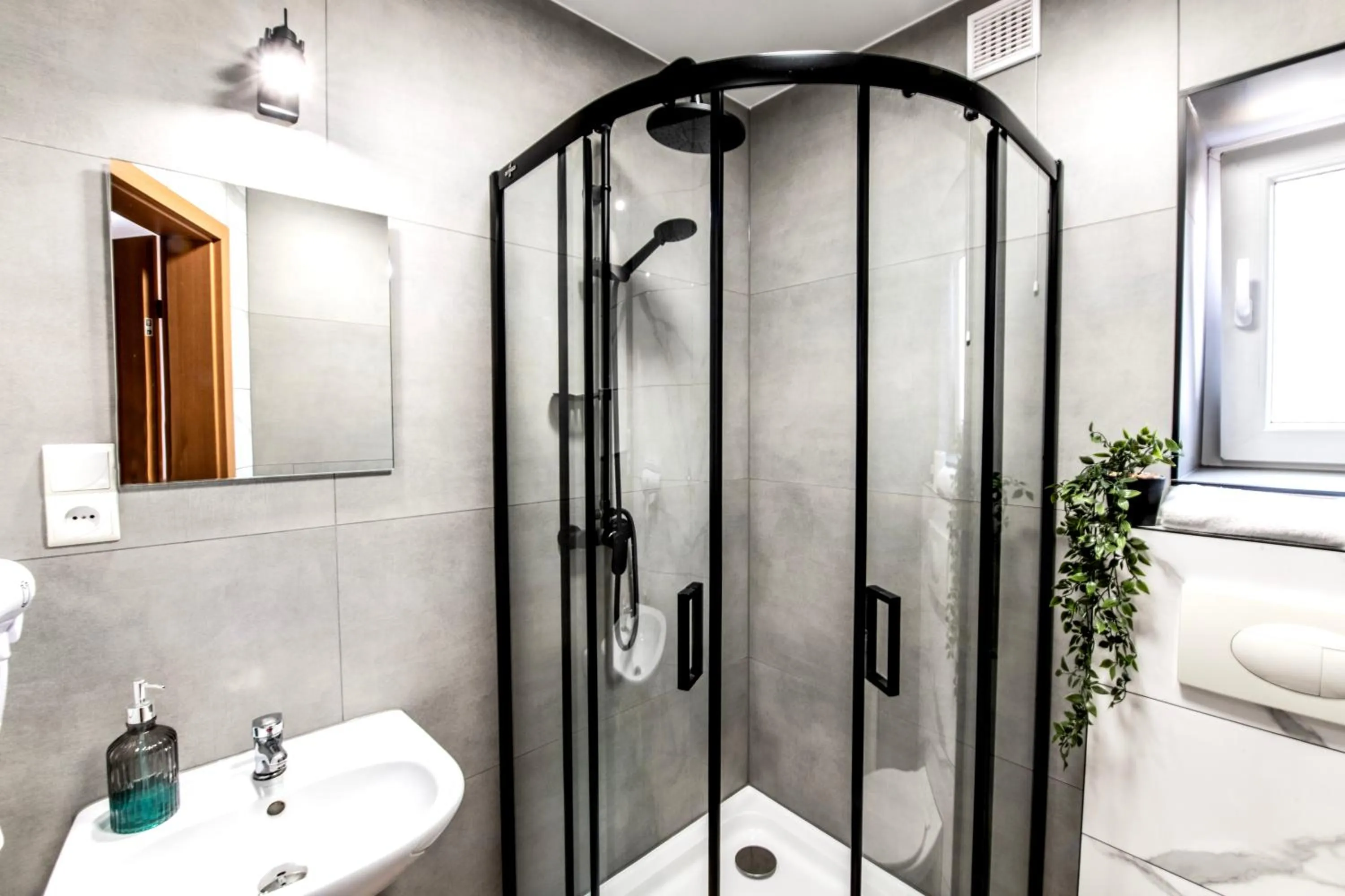 Shower in Noclegi Europa