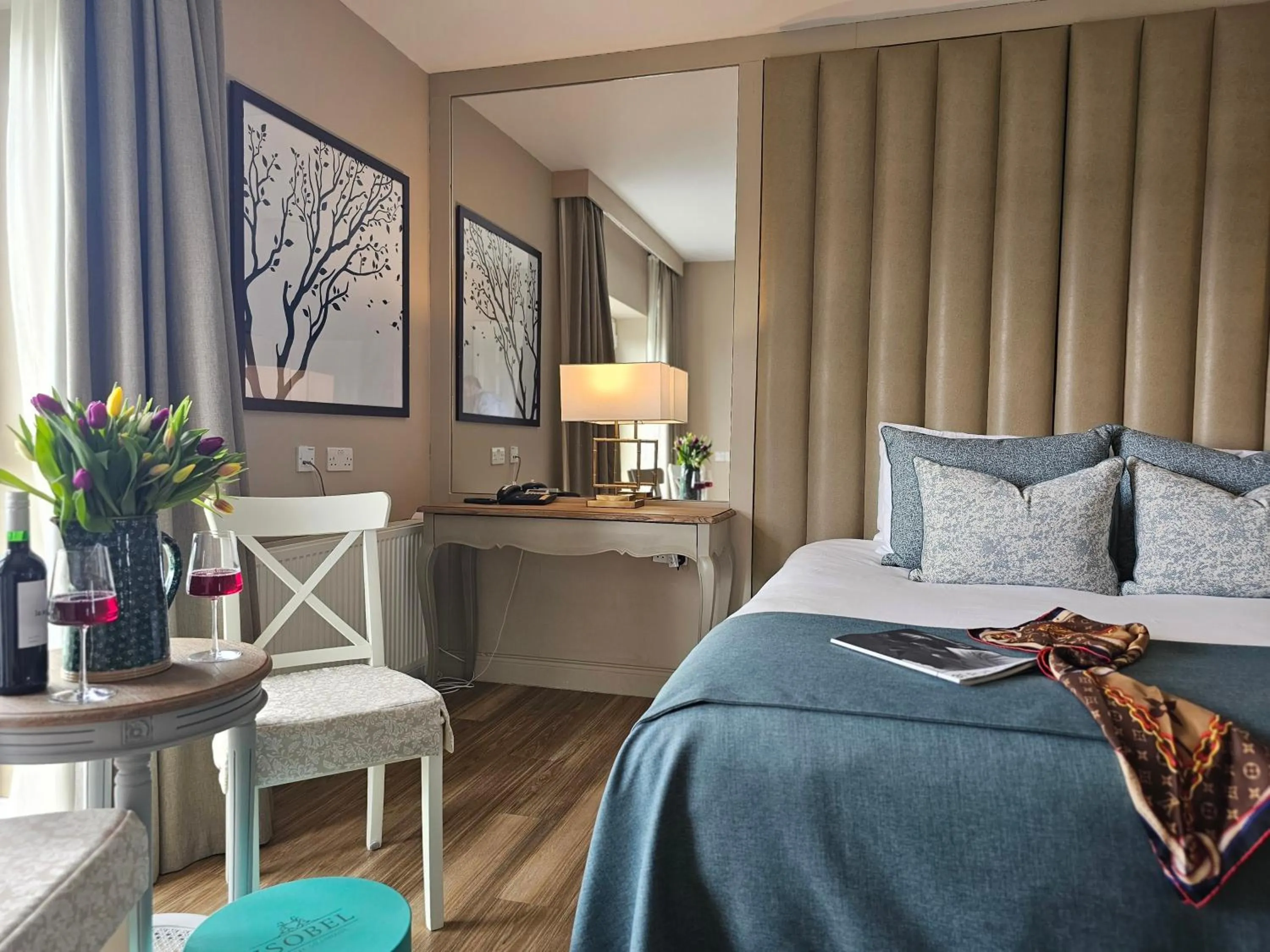 Bed in Moycarn Lodge & Marina