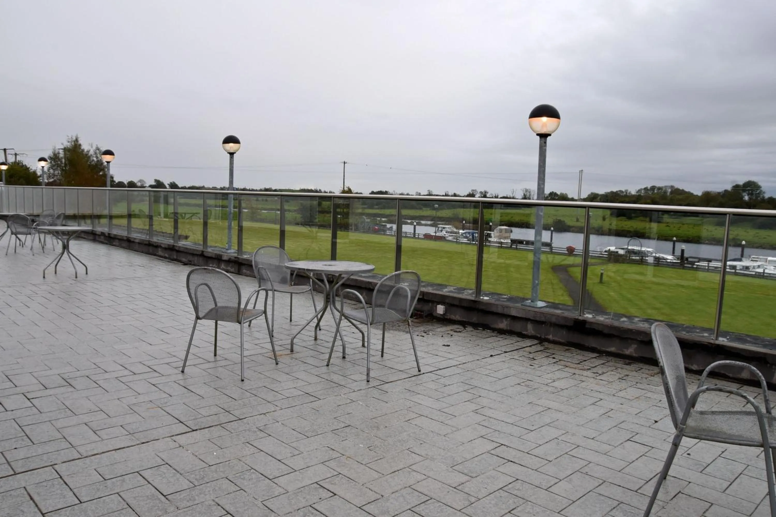 Deluxe Double Room with Balcony in Moycarn Lodge & Marina