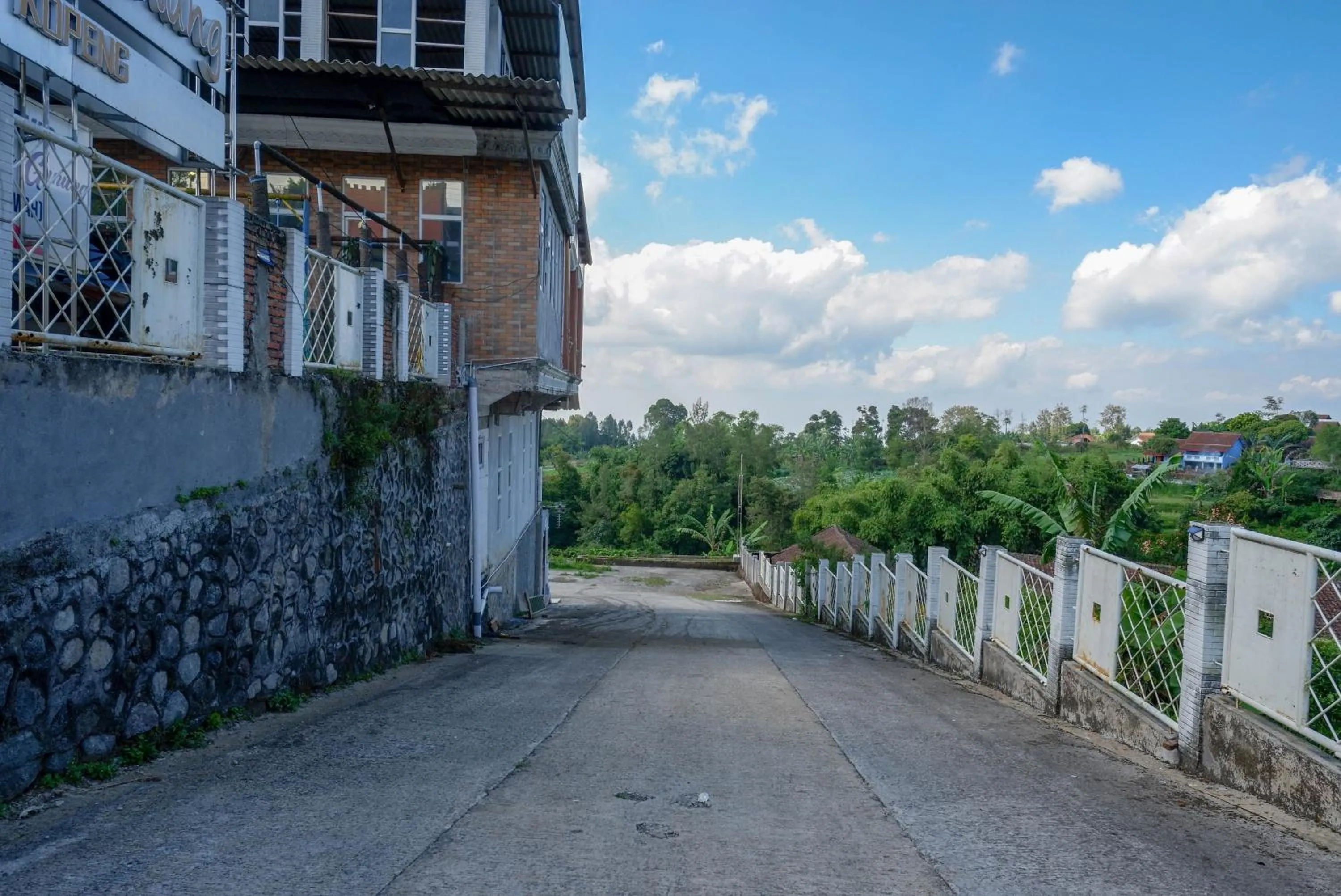 Property building in Urbanview Hotel Mountain Palace Kopeng