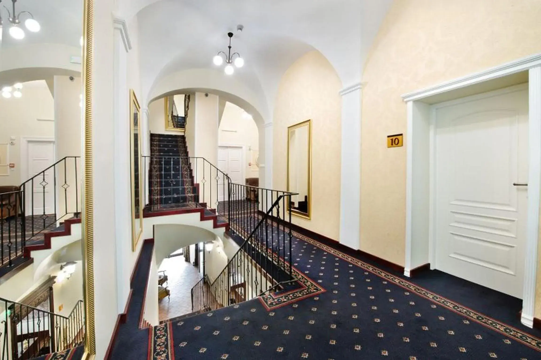 Lobby or reception in Hotel Mikołaj Lobby or reception in Hotel Mikołaj