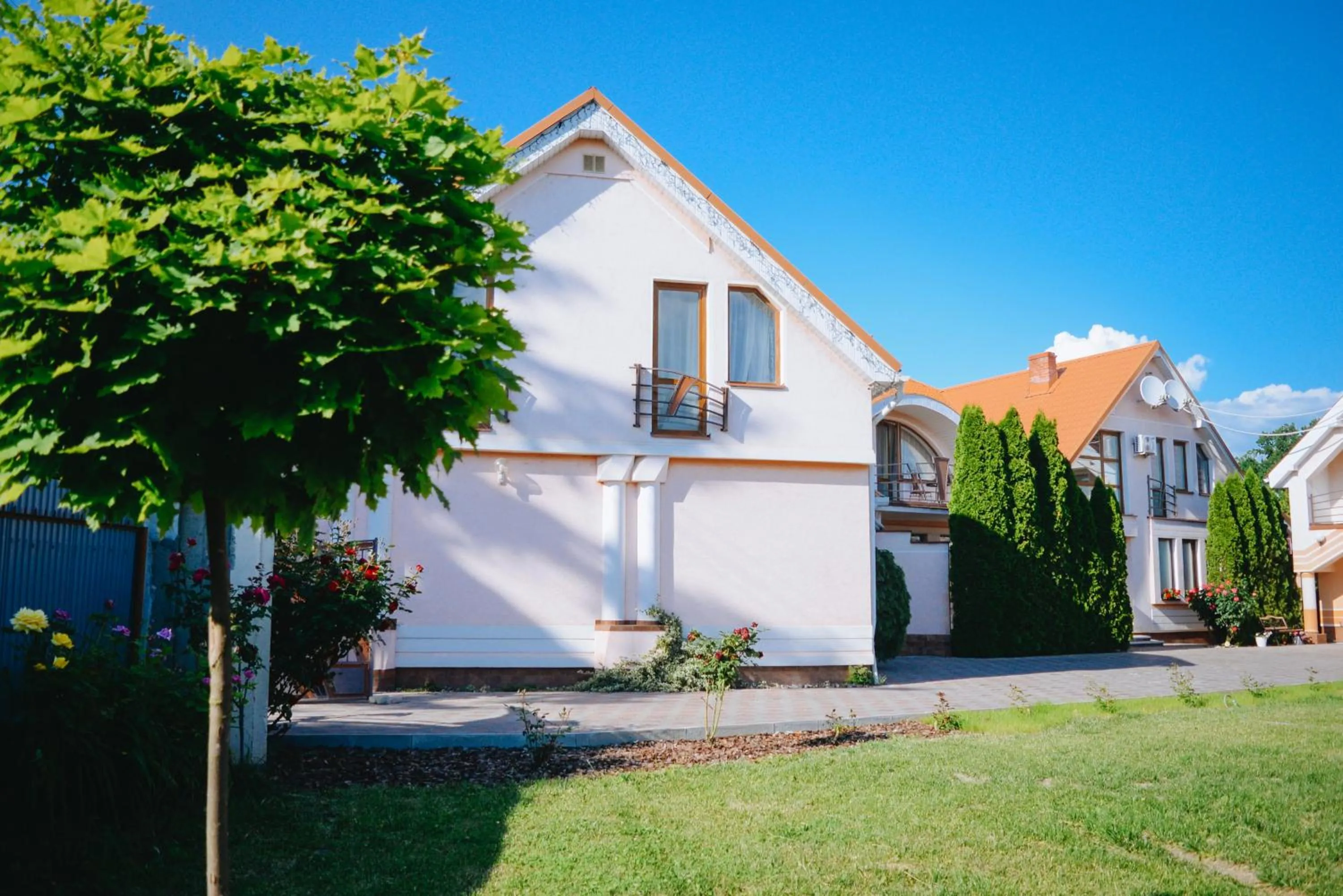 Property building in U Anity