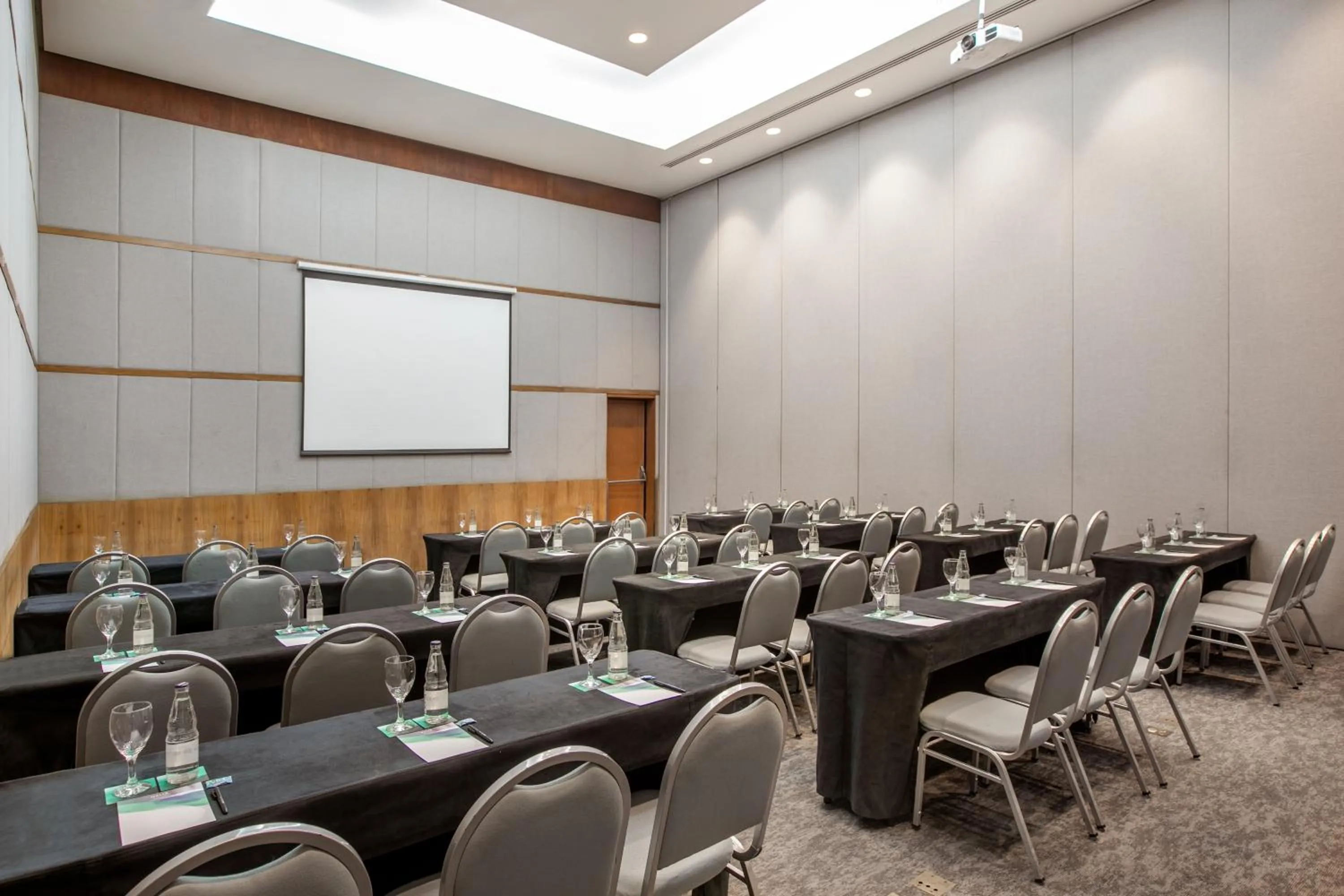 Meeting/conference room in Meliá Paulista
