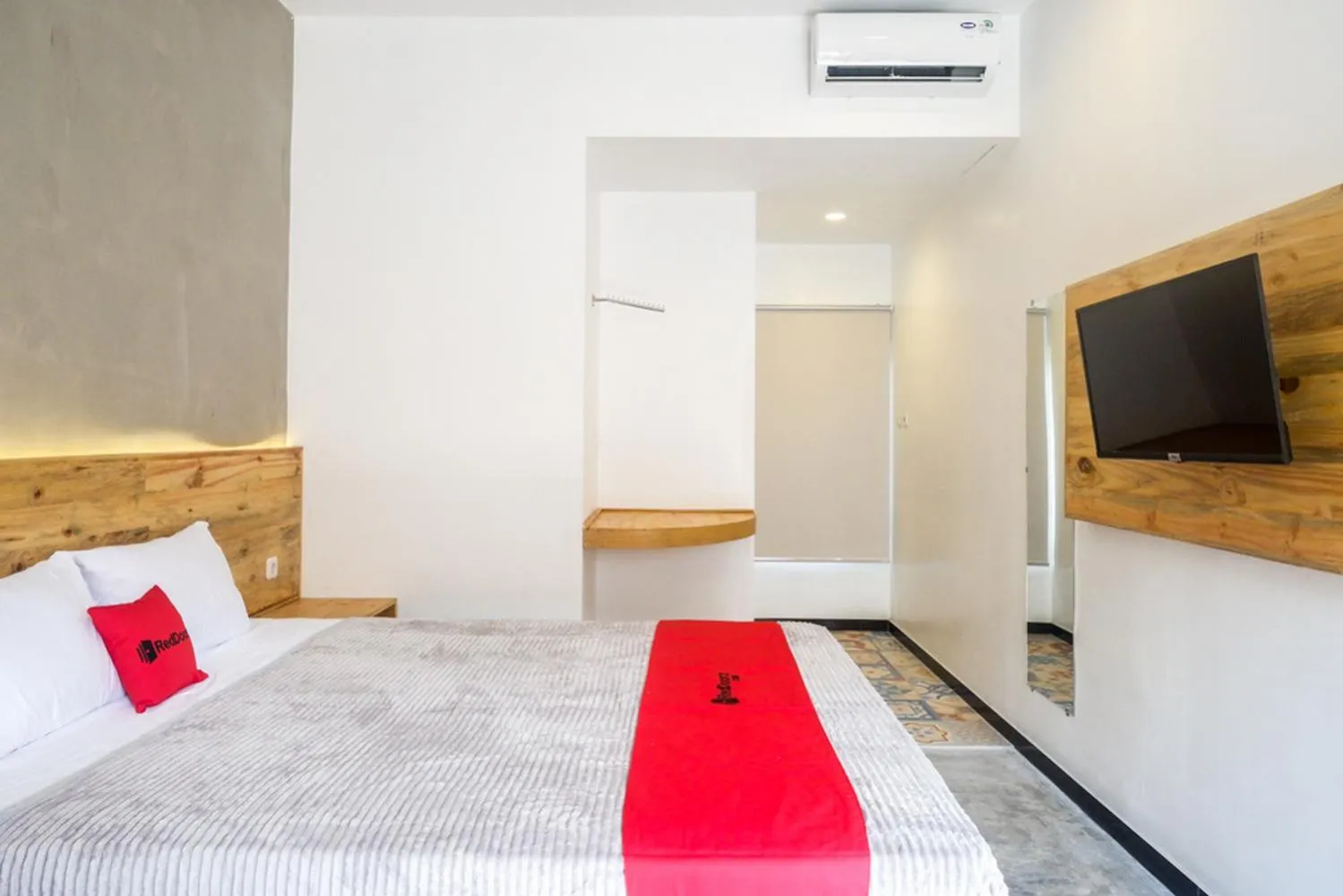 Bedroom, Bed in RedDoorz @ Klaten City