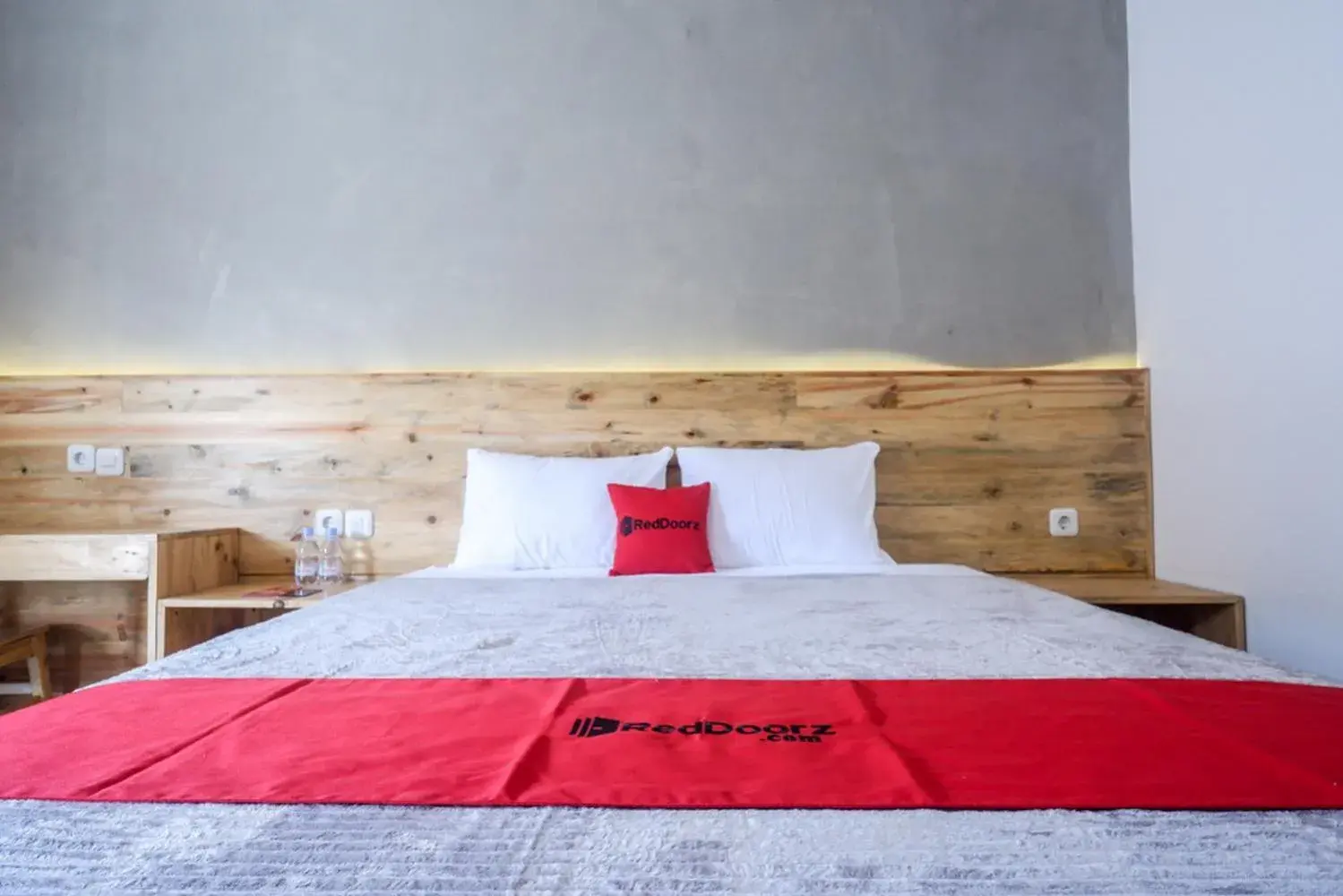 Bedroom, Bed in RedDoorz @ Klaten City Bedroom, Bed in RedDoorz @ Klaten City