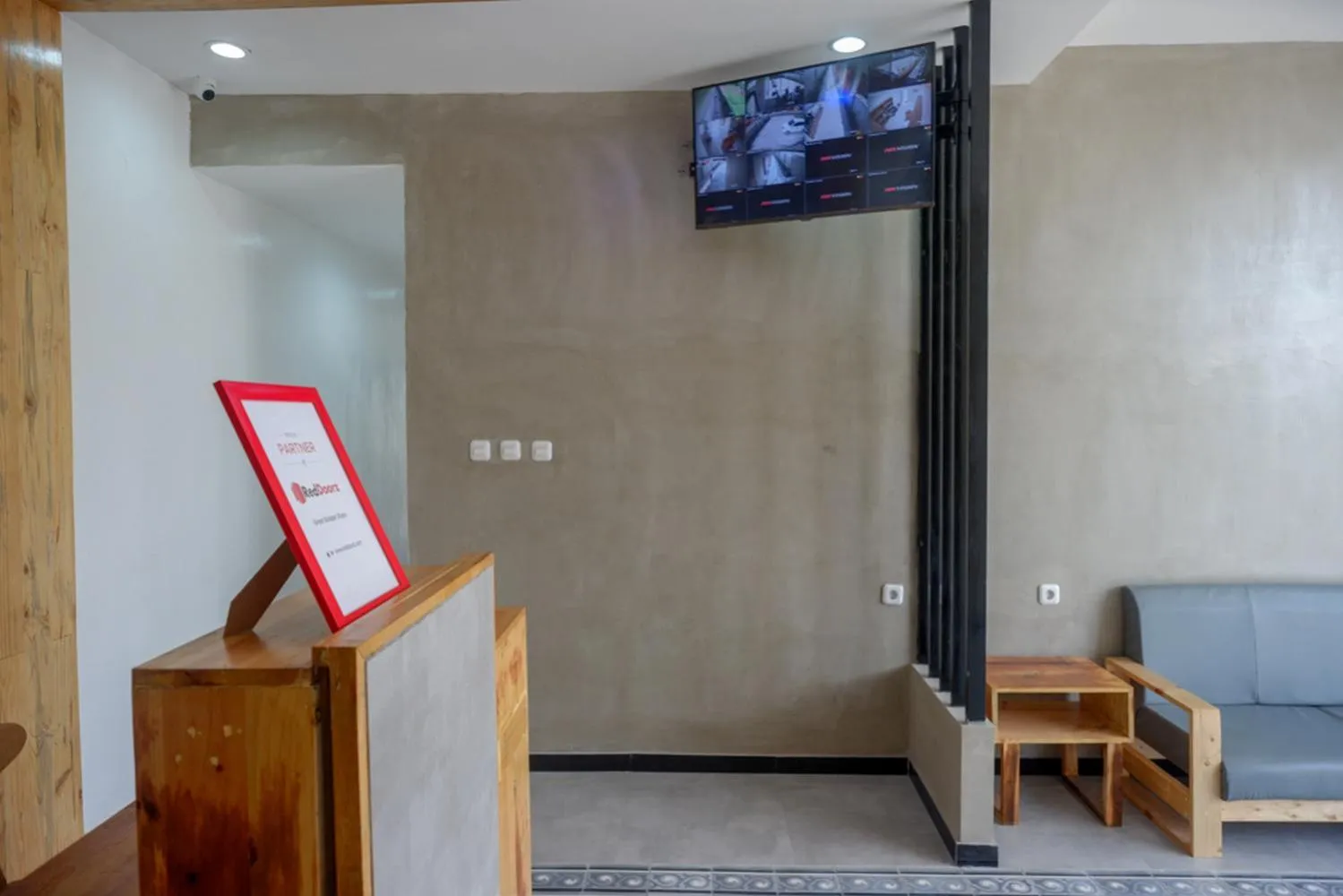 Lobby or reception in RedDoorz @ Klaten City