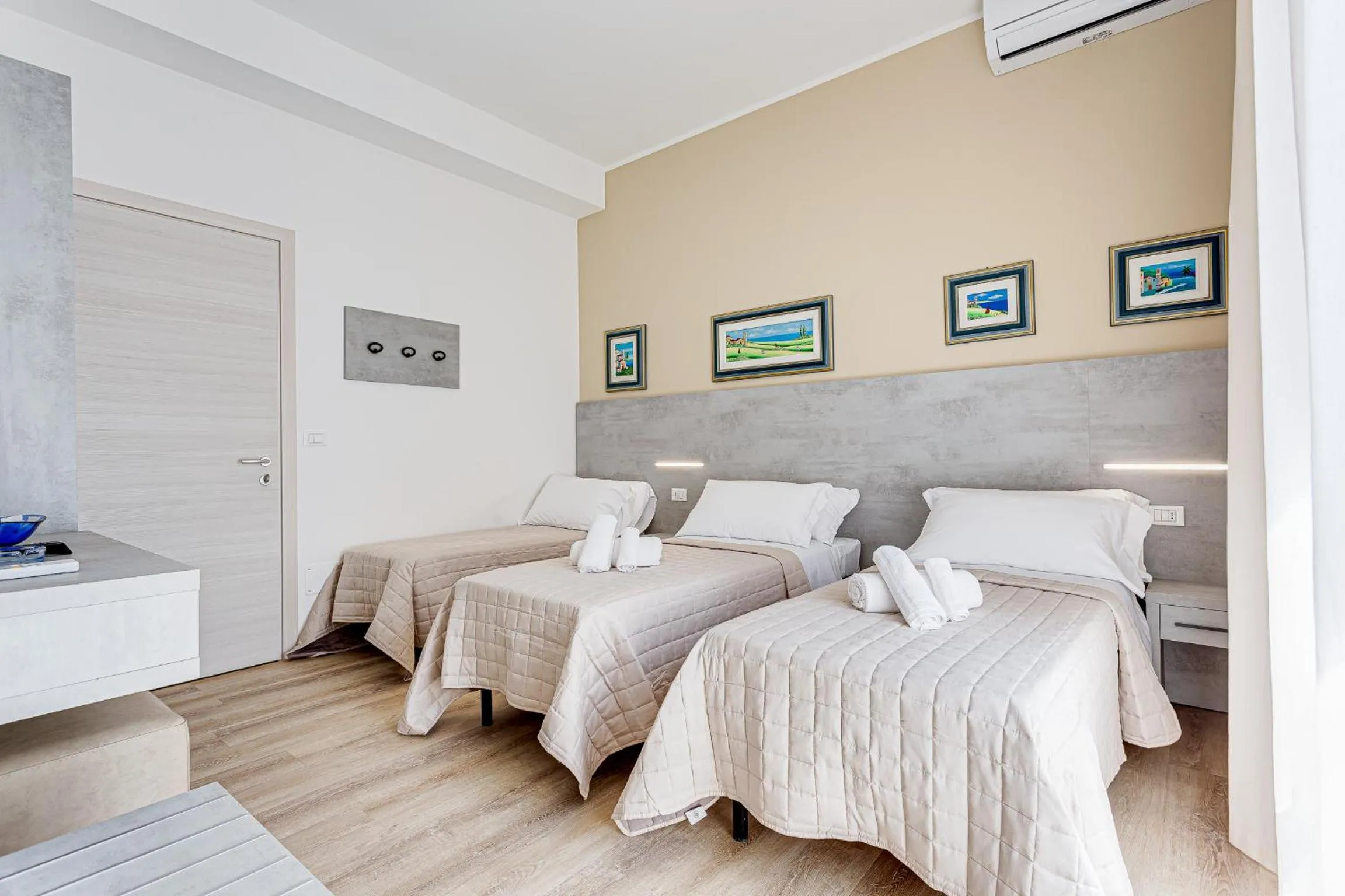 Bedroom in Hotel Amalfi