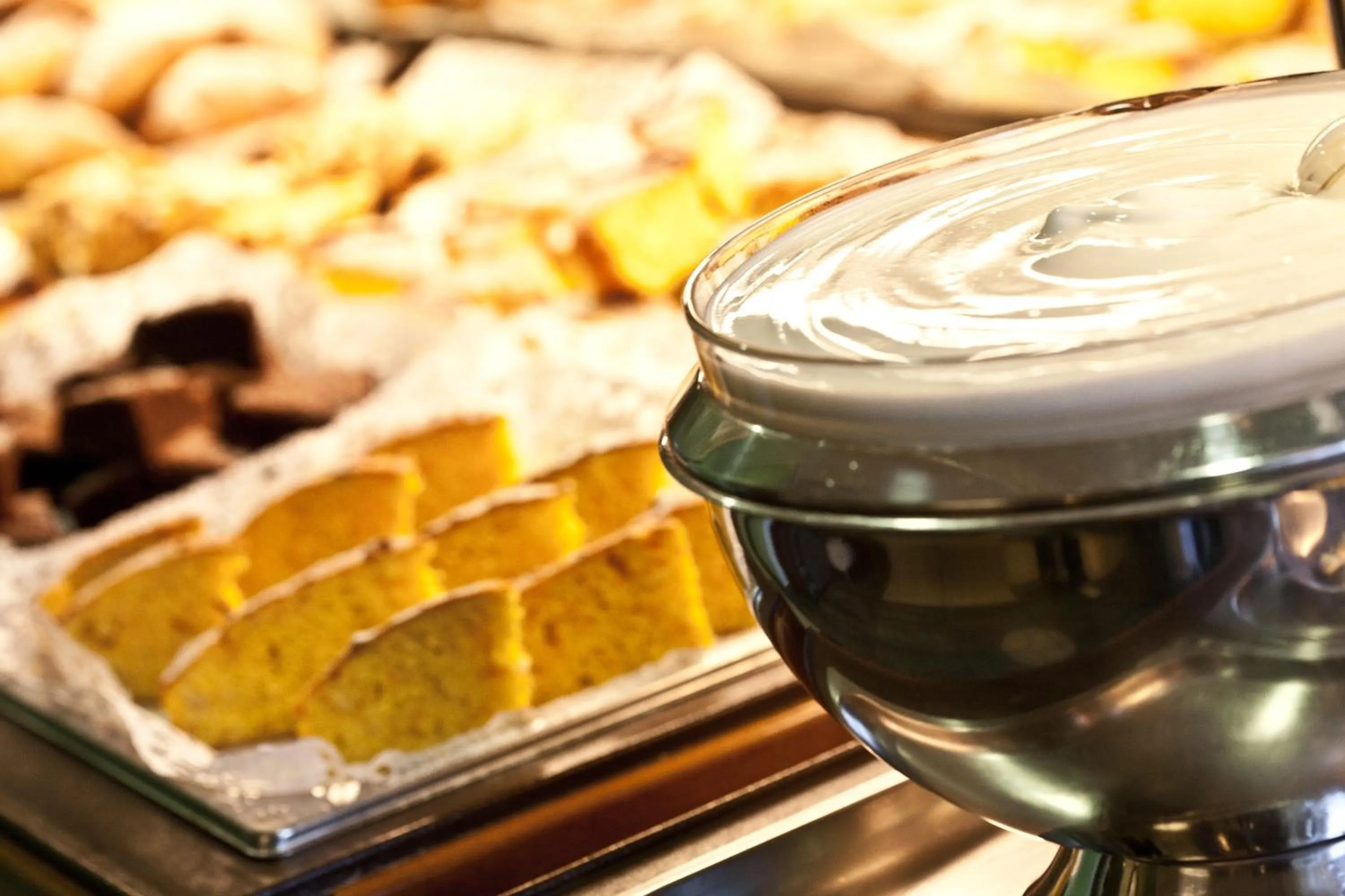 Buffet breakfast in Hotel Amalfi