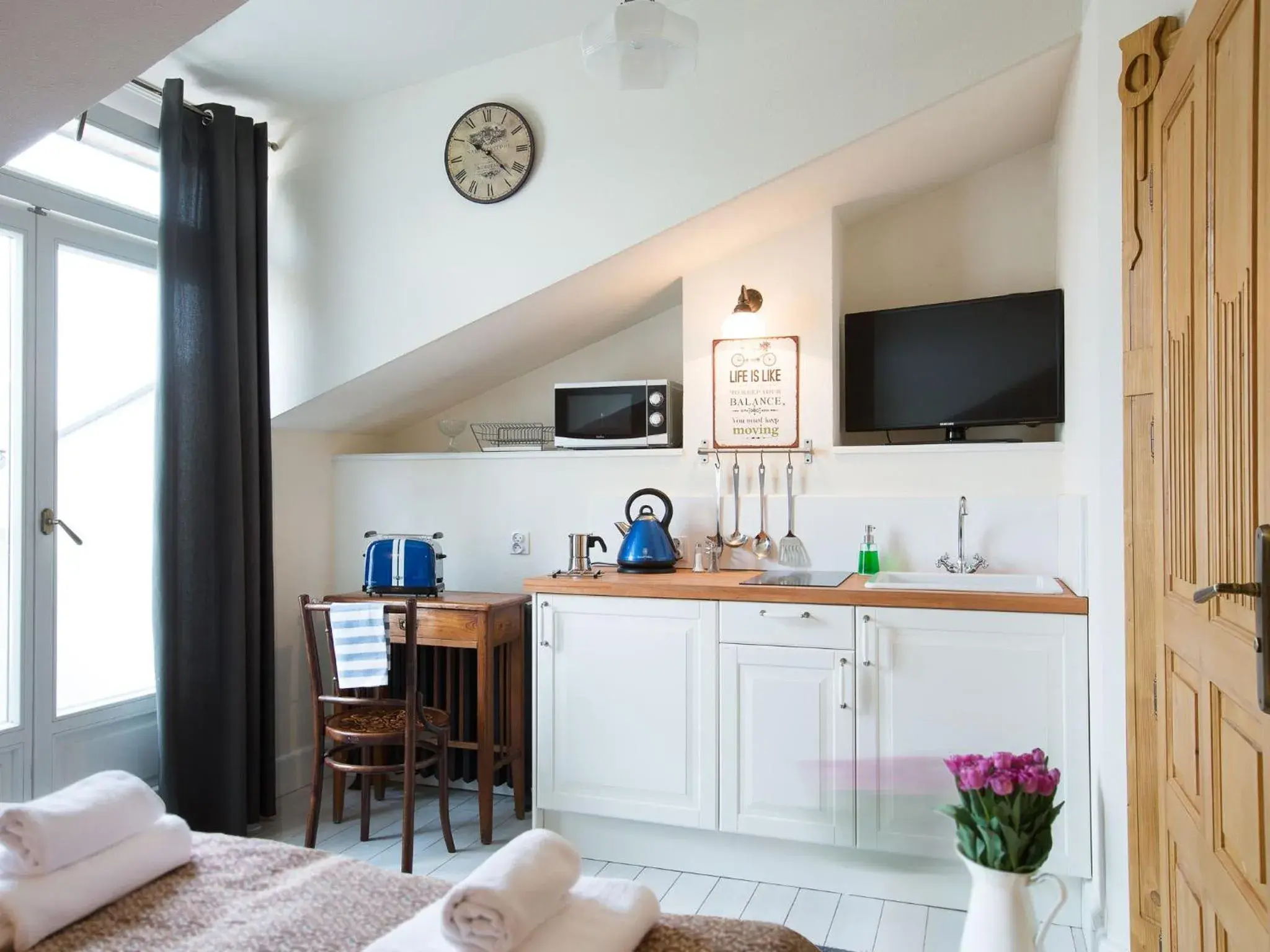 Kitchen or kitchenette in Antique Apartments Plac Szczepański Kitchen or kitchenette in Antique Apartments Plac Szczepański