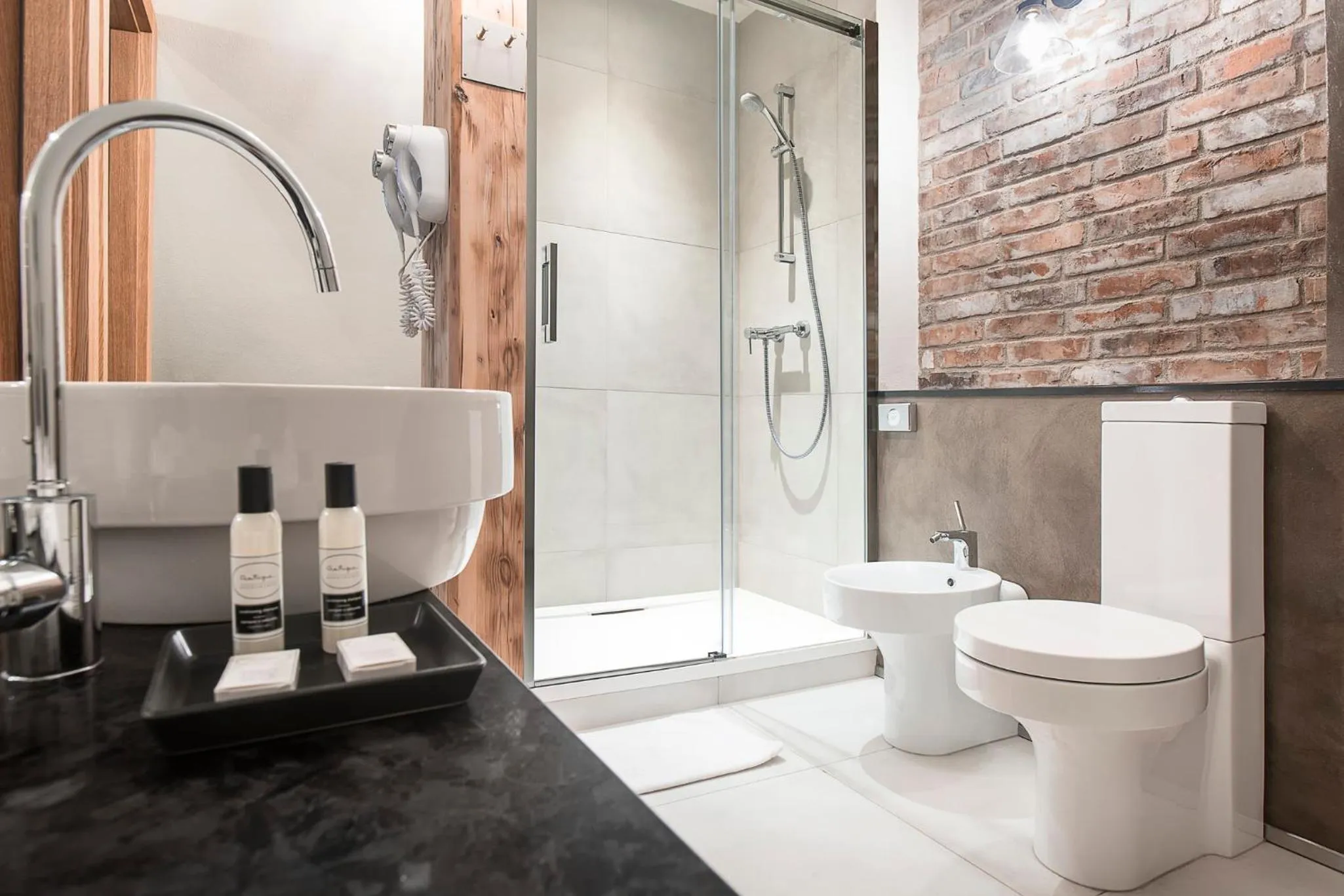 Bathroom in Antique Apartments Plac Szczepański